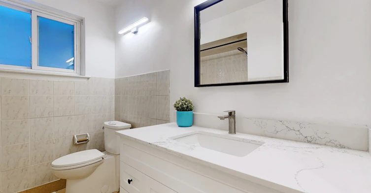Upper-17 Baroness Crescent, Toronto, ON, M2J 3K4 - 21