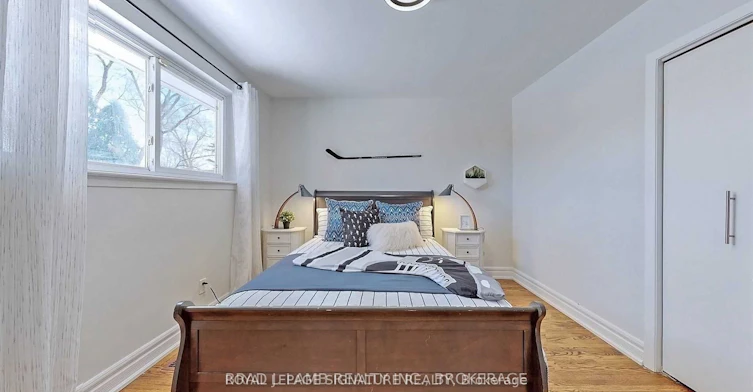 Upper-17 Baroness Crescent, Toronto, ON, M2J 3K4 - 26