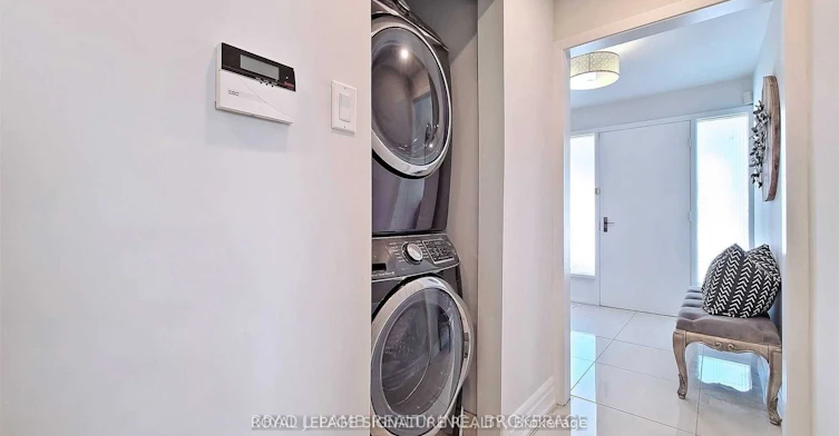 Upper-17 Baroness Crescent, Toronto, ON, M2J 3K4 - 34