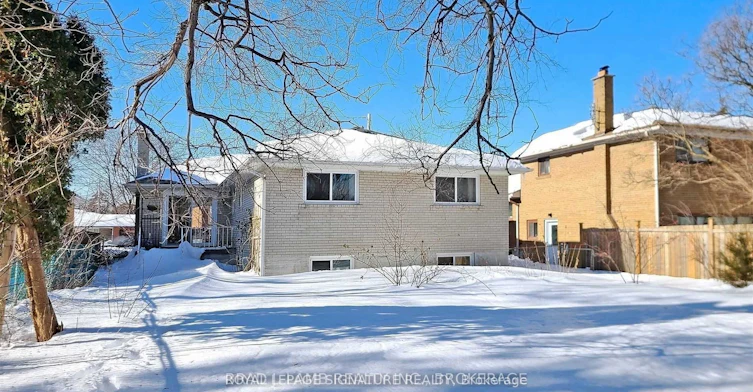 Upper-17 Baroness Crescent, Toronto, ON, M2J 3K4 - 35
