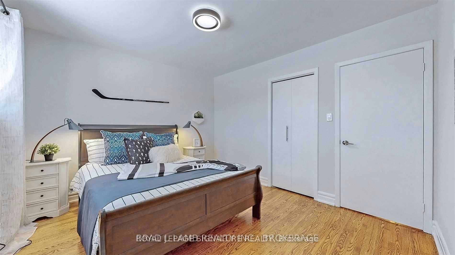 Upper-17 Baroness Crescent, Toronto, ON, M2J 3K4 - 25