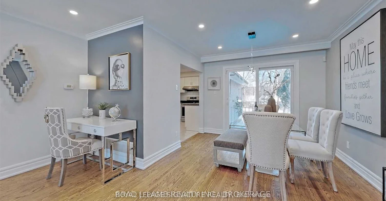 Upper-17 Baroness Crescent, Toronto, ON, M2J 3K4 - 8