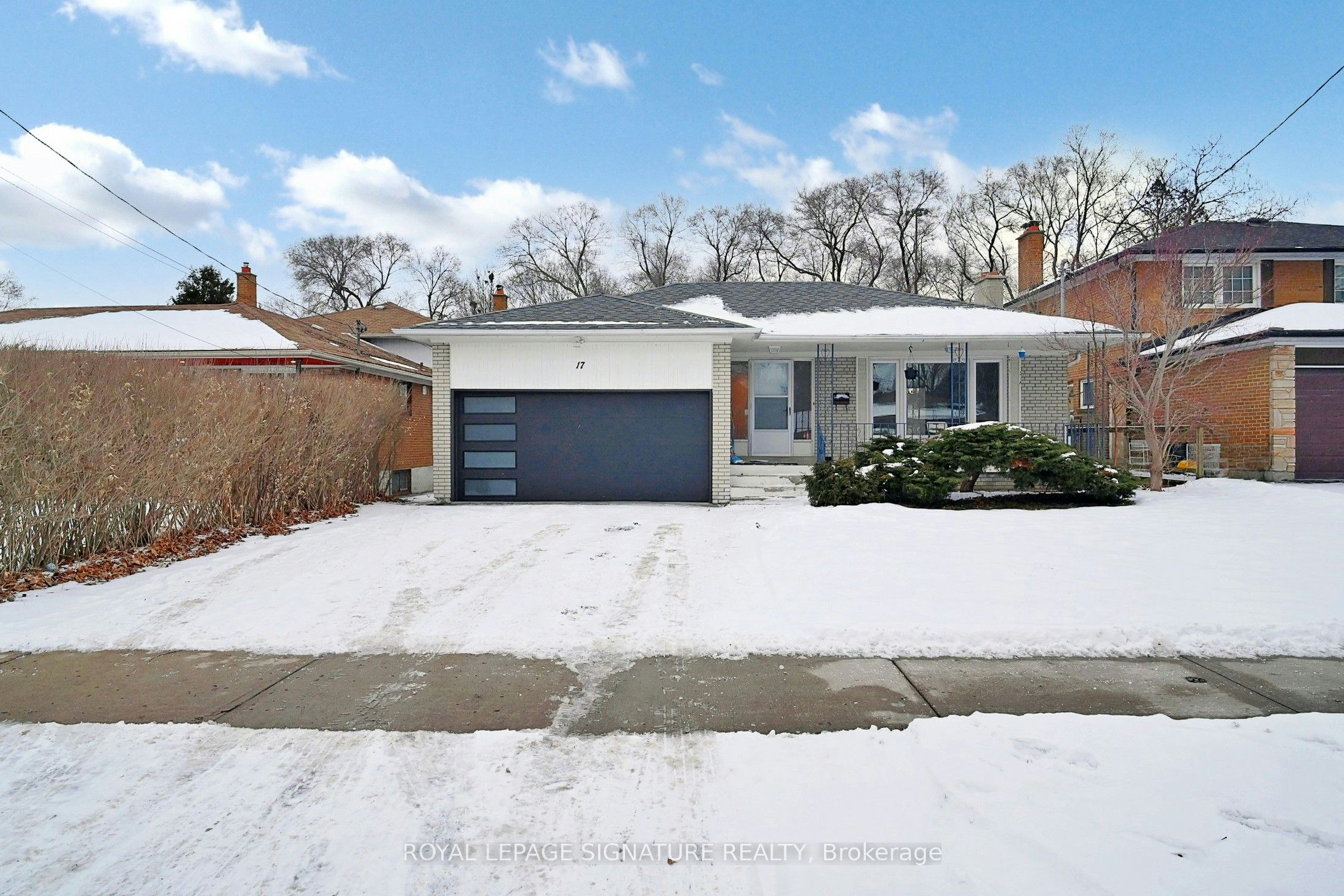 Upper-17 Baroness Crescent, Toronto, ON, M2J 3K4 - 38