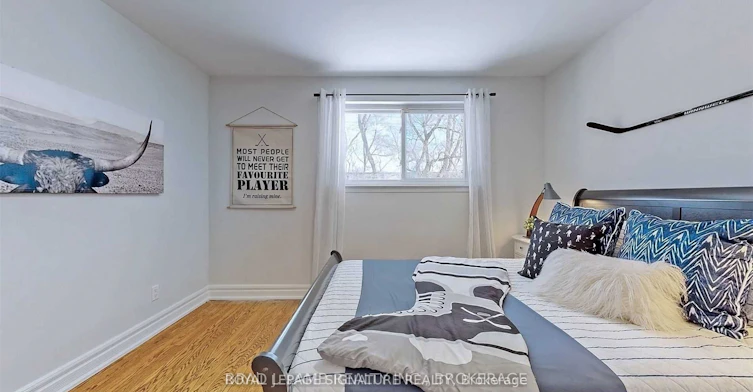 Upper-17 Baroness Crescent, Toronto, ON, M2J 3K4 - 27