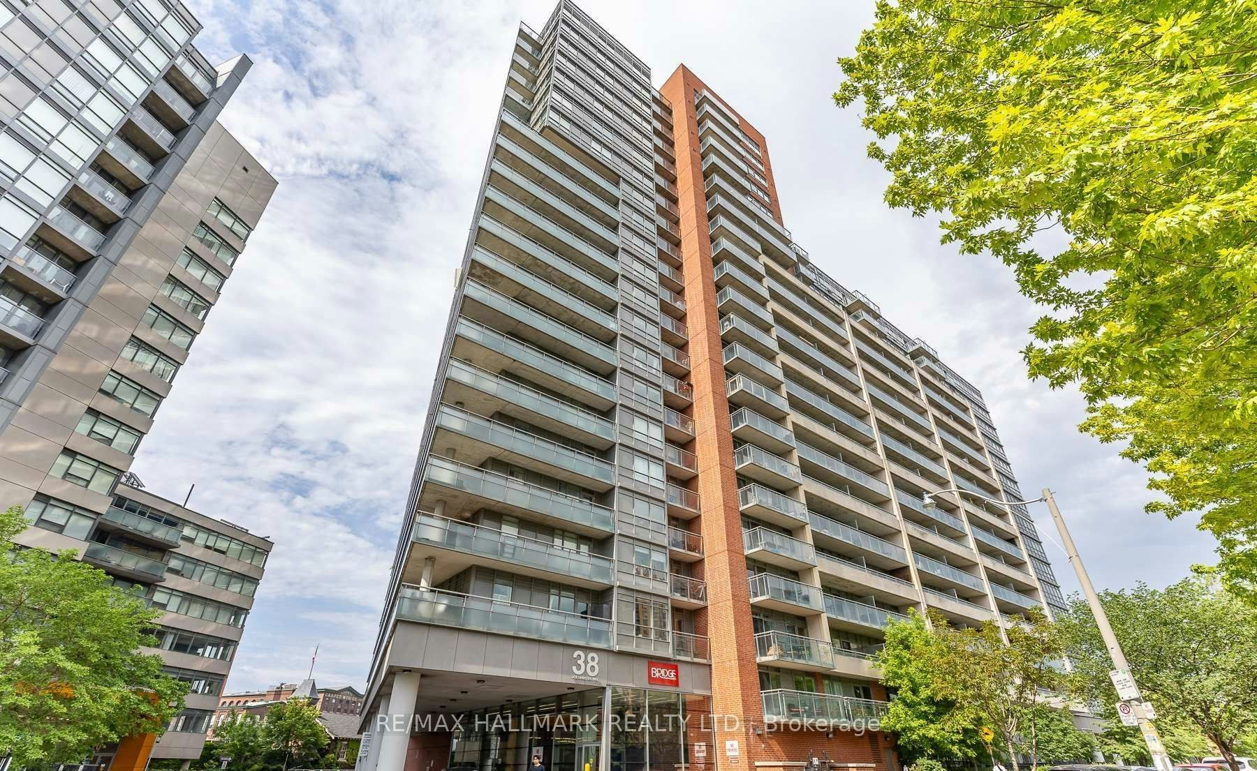 709-38 Joe Shuster Way W, Toronto, ON, M6K 0A5