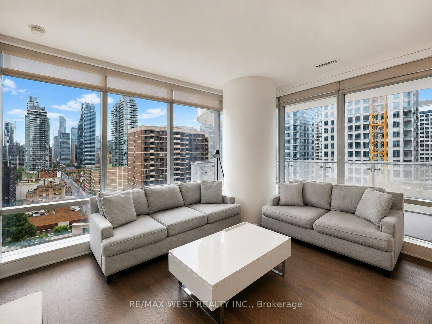 1007-1 Bloor Street E, Toronto, ON, M4W 0A8 - 2