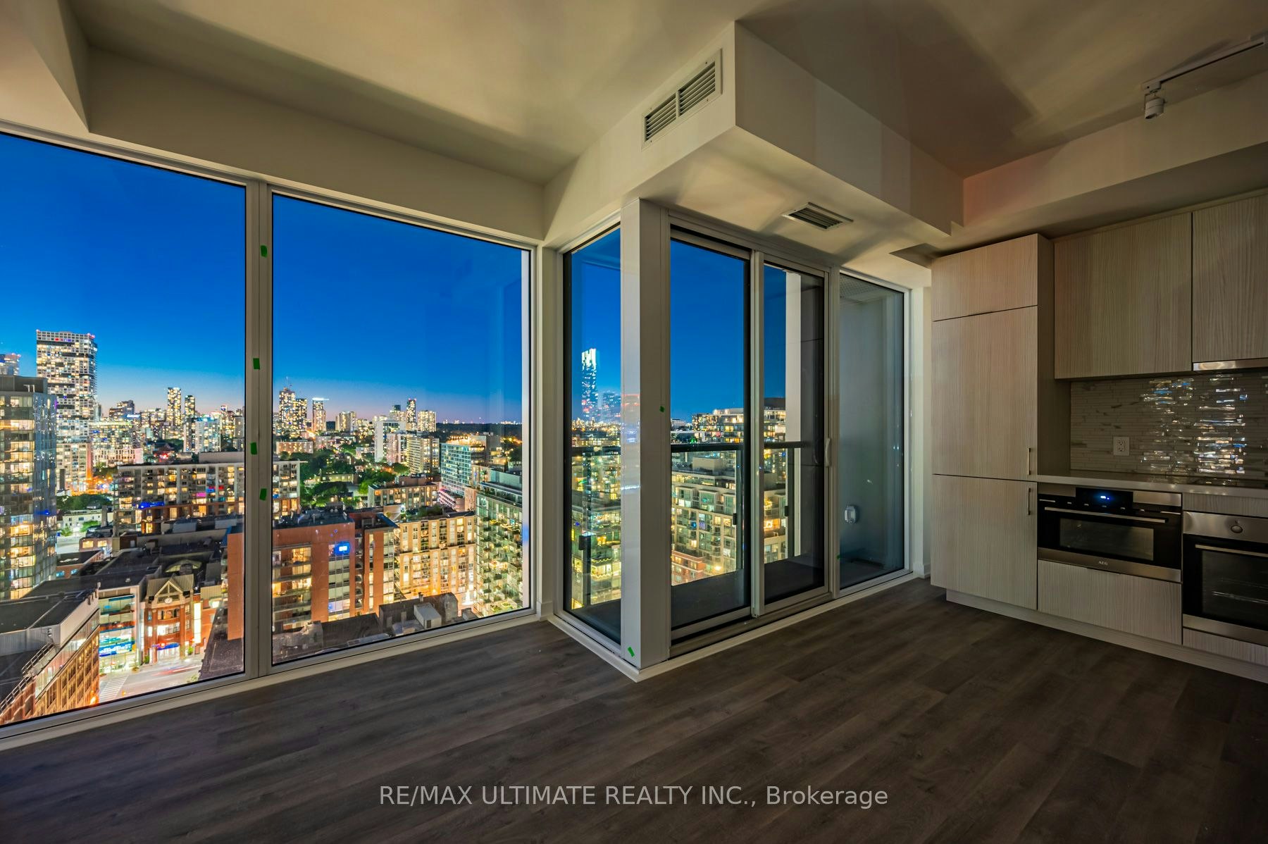 2104-158 Front Street East Street, Toronto, ON, M5A 0K9 - 29