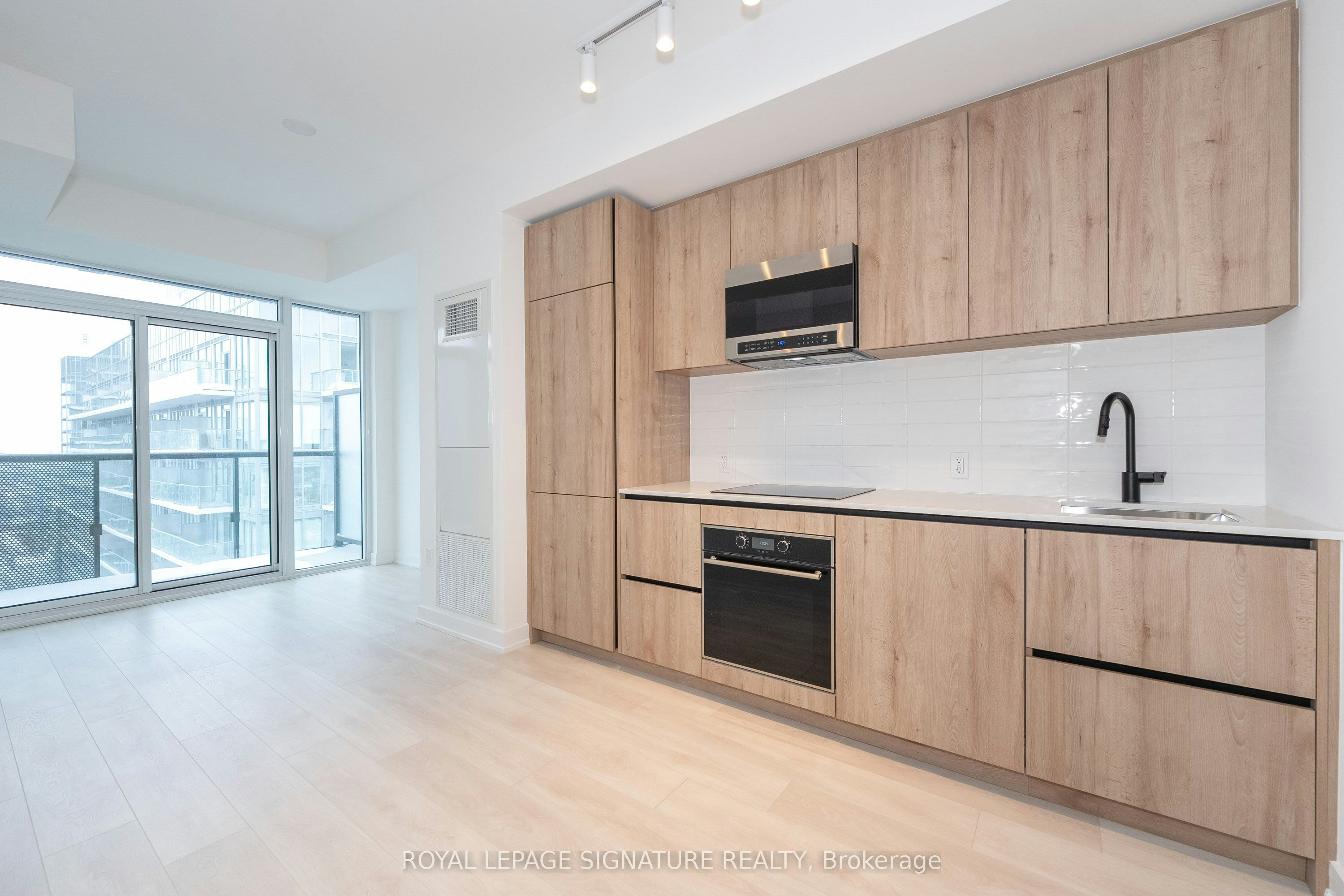 3503-127 Broadway Avenue, Toronto, ON, M4P 1V4 - 7
