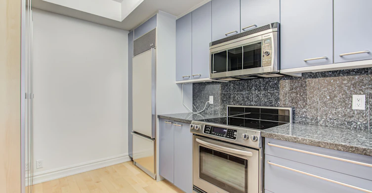 201-38 Avenue Road, Toronto, ON, M5R 2G2 - 19