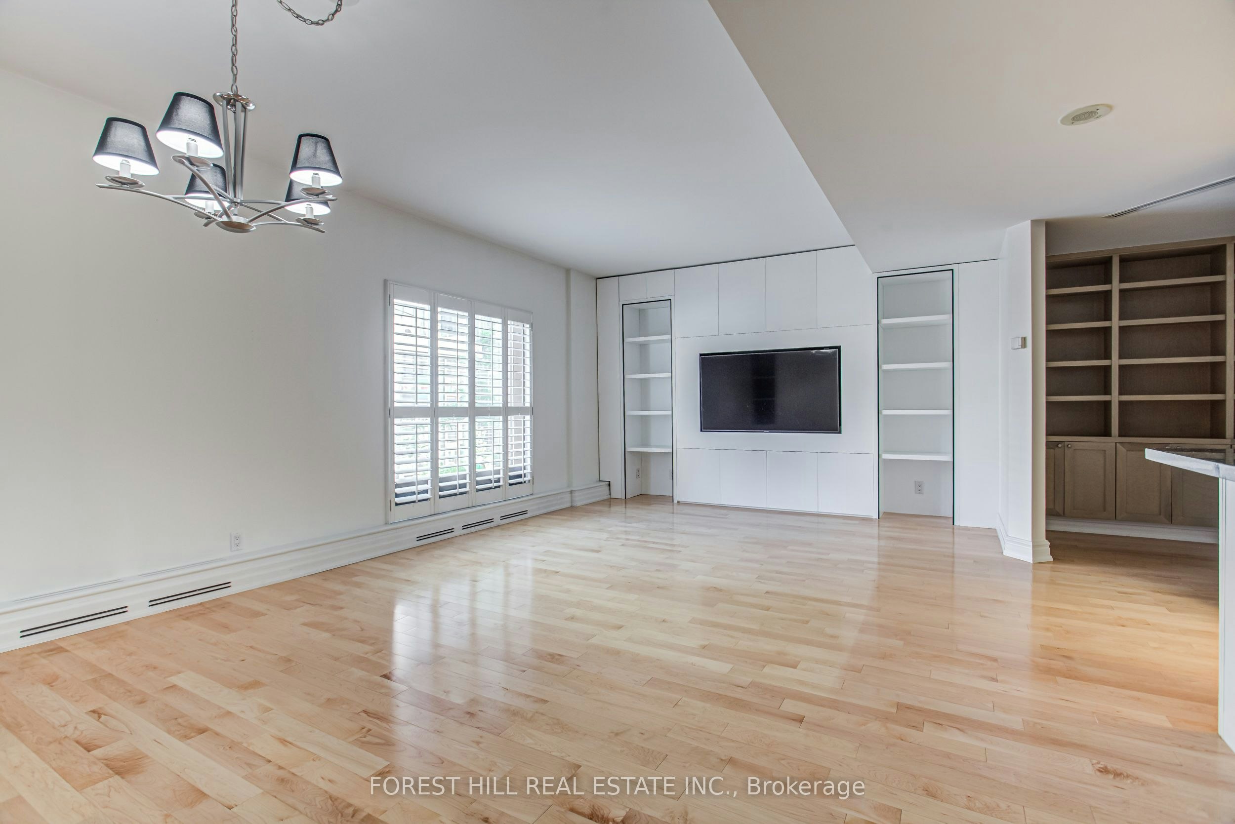 201-38 Avenue Road, Toronto, ON, M5R 2G2 - 8