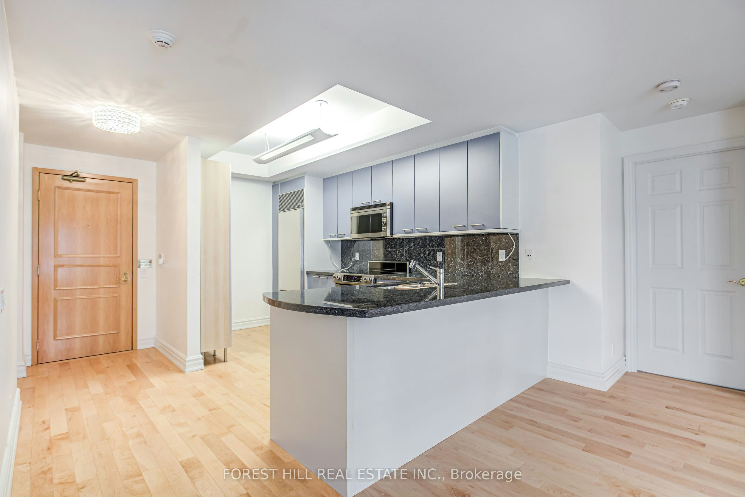 201-38 Avenue Road, Toronto, ON, M5R 2G2 - 16