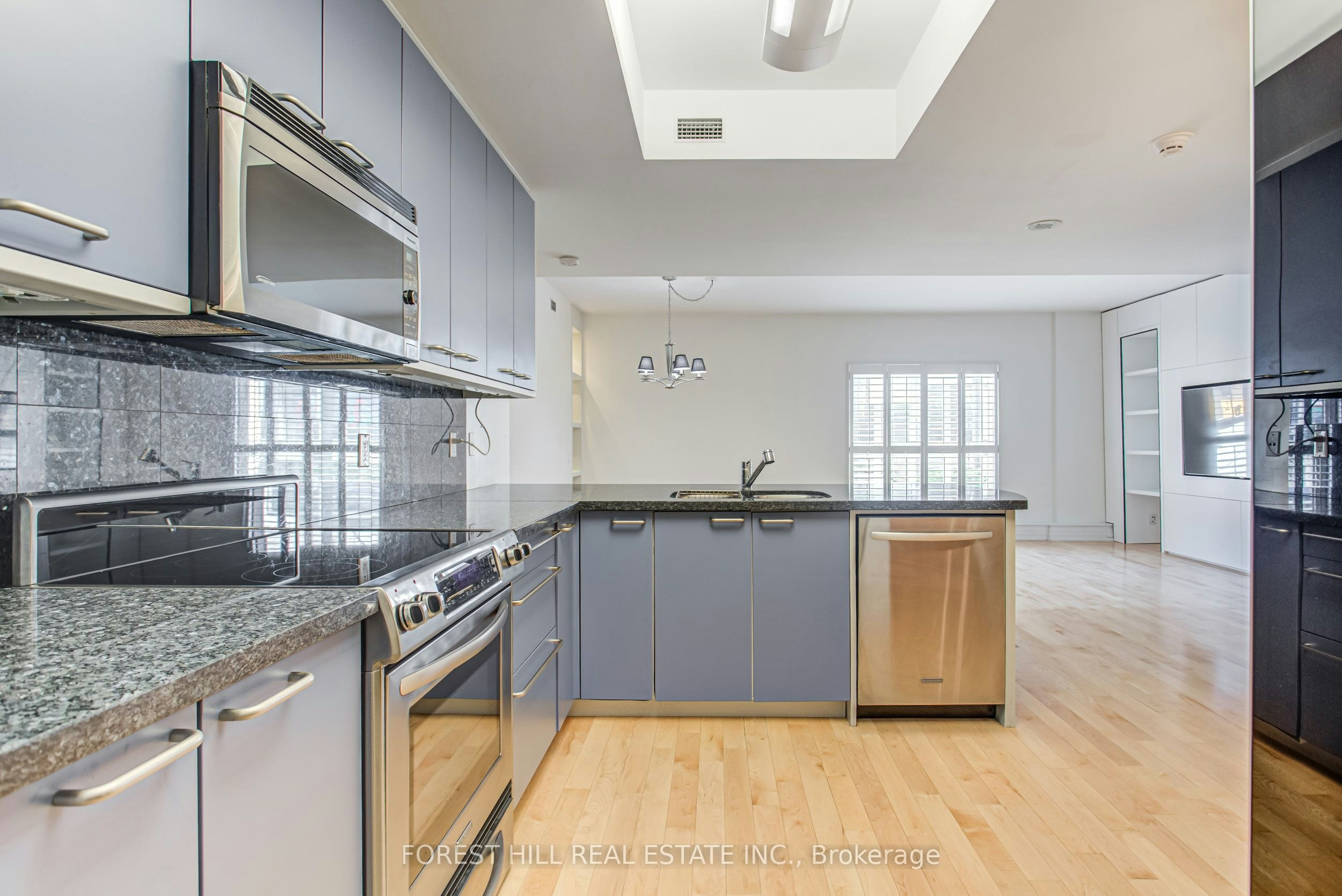 201-38 Avenue Road, Toronto, ON, M5R 2G2 - 20