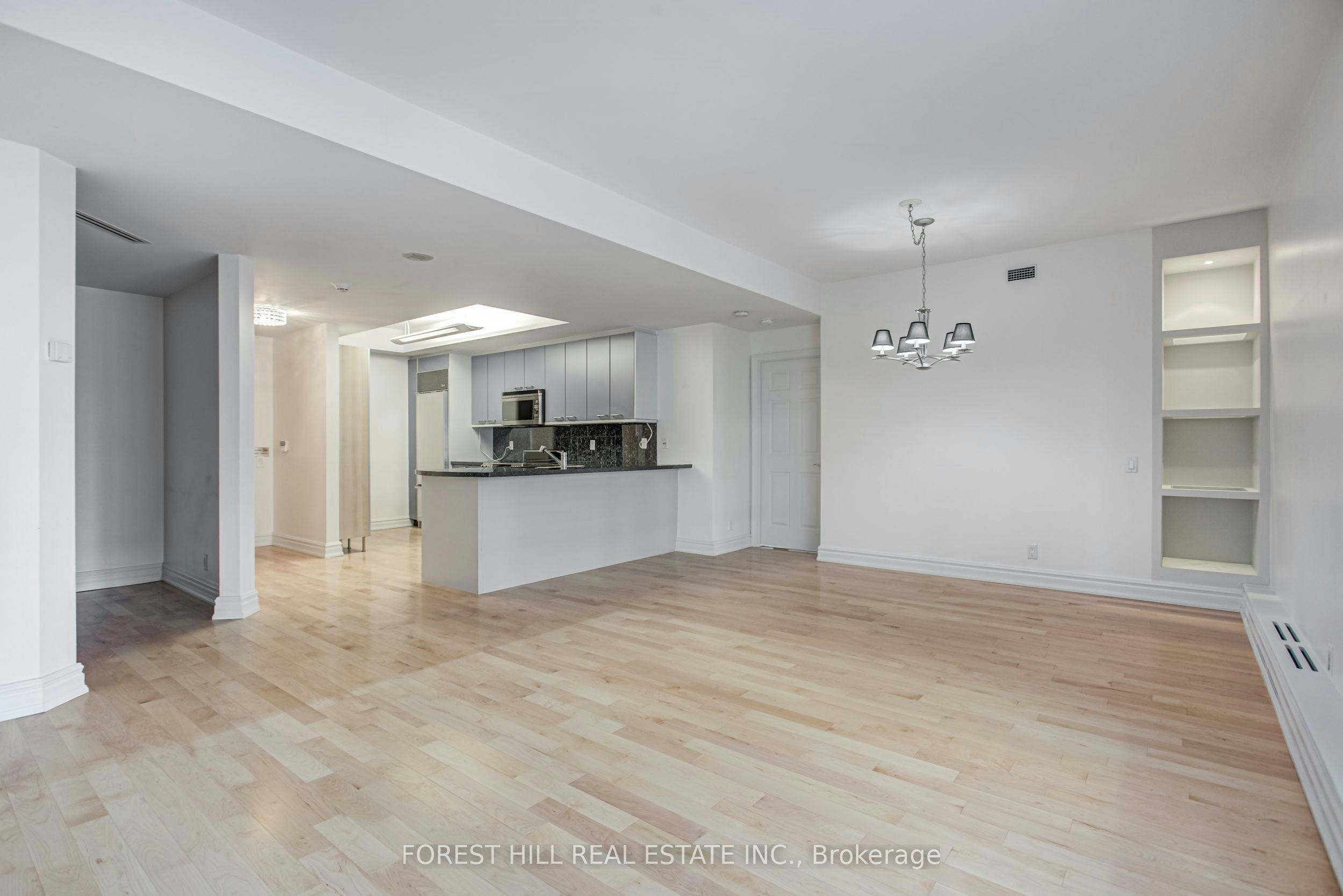 201-38 Avenue Road, Toronto, ON, M5R 2G2 - 11