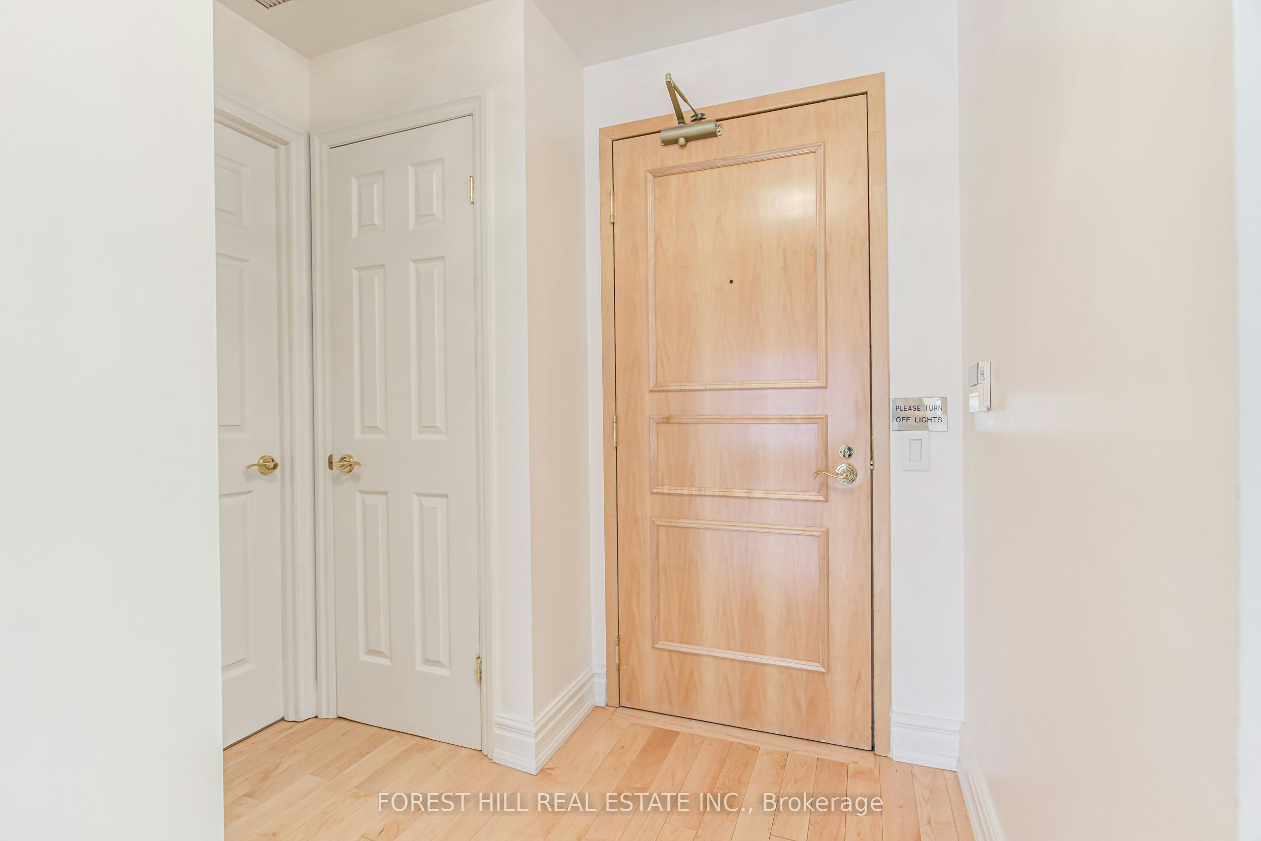201-38 Avenue Road, Toronto, ON, M5R 2G2 - 7