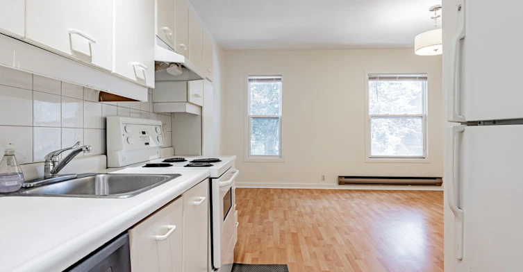 Upper-70 Macpherson Avenue, Toronto, ON, M5R 1W8 - 12