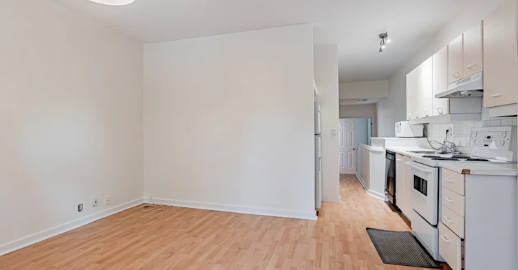 Upper-70 Macpherson Avenue, Toronto, ON, M5R 1W8 - 7