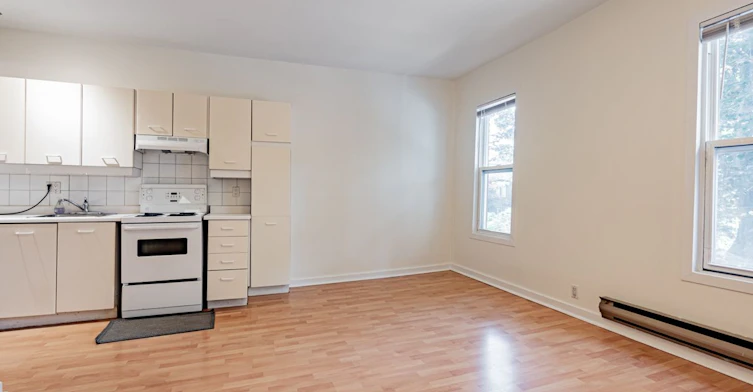 Upper-70 Macpherson Avenue, Toronto, ON, M5R 1W8 - 6