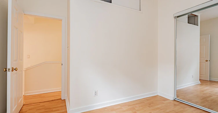 Upper-70 Macpherson Avenue, Toronto, ON, M5R 1W8 - 16