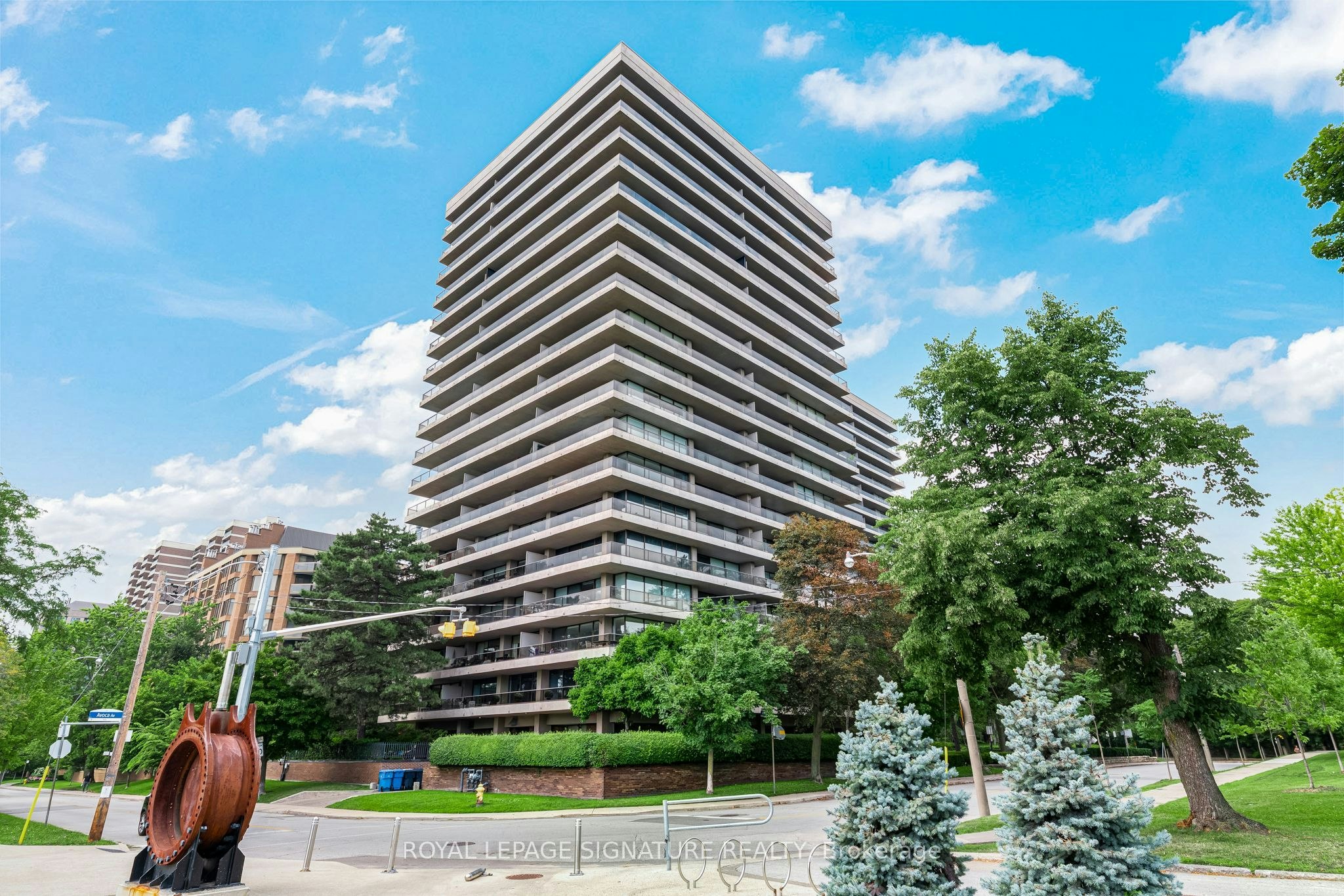 704/705-10 Avoca Avenue, Toronto, ON, M4T 2B7