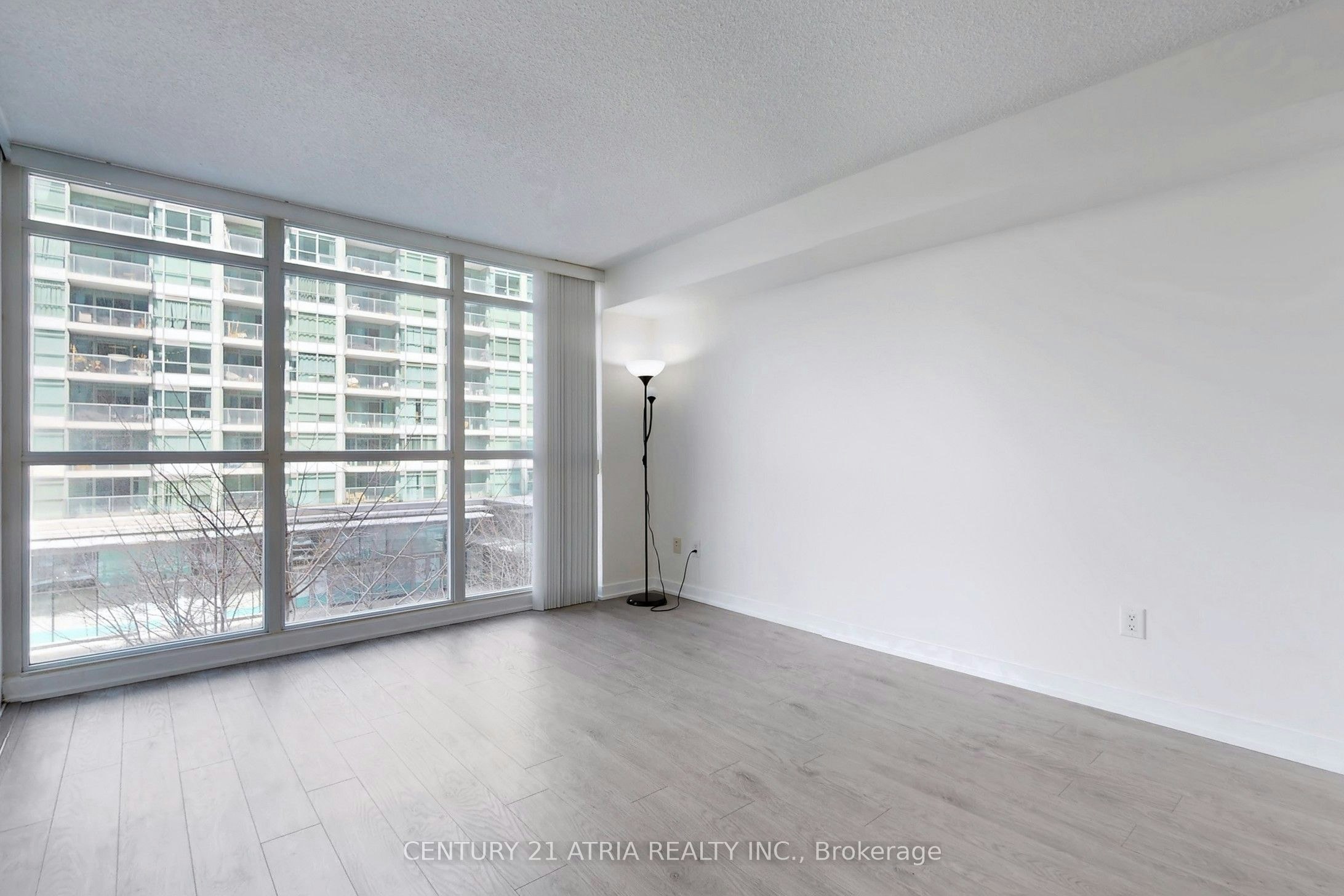 310-19 Singer Court, Toronto, ON, M2K 0B2 - 2