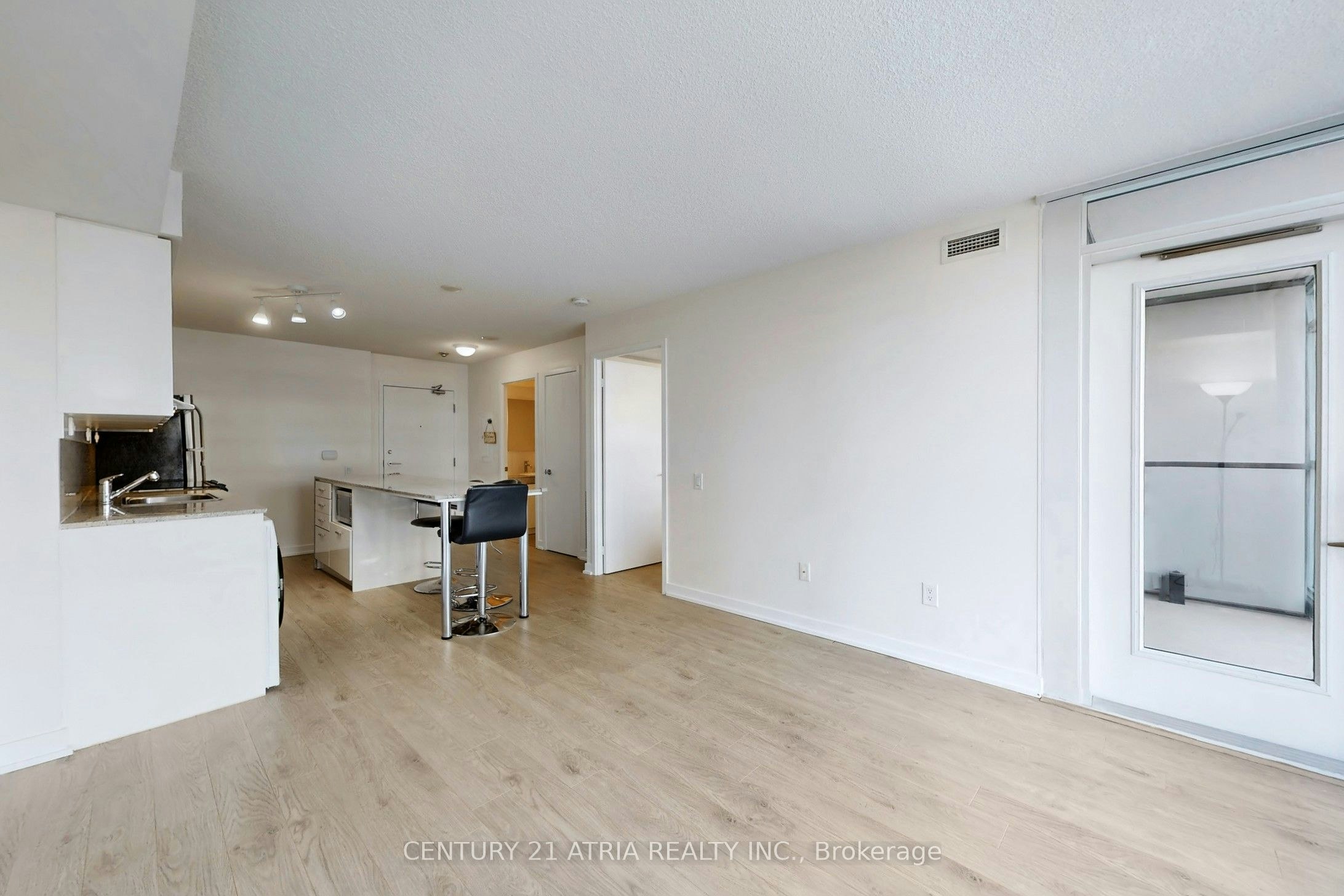 310-19 Singer Court, Toronto, ON, M2K 0B2 - 6