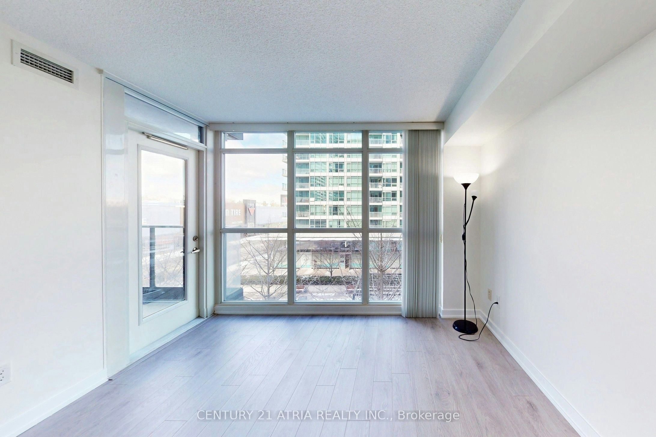 310-19 Singer Court, Toronto, ON, M2K 0B2 - 5