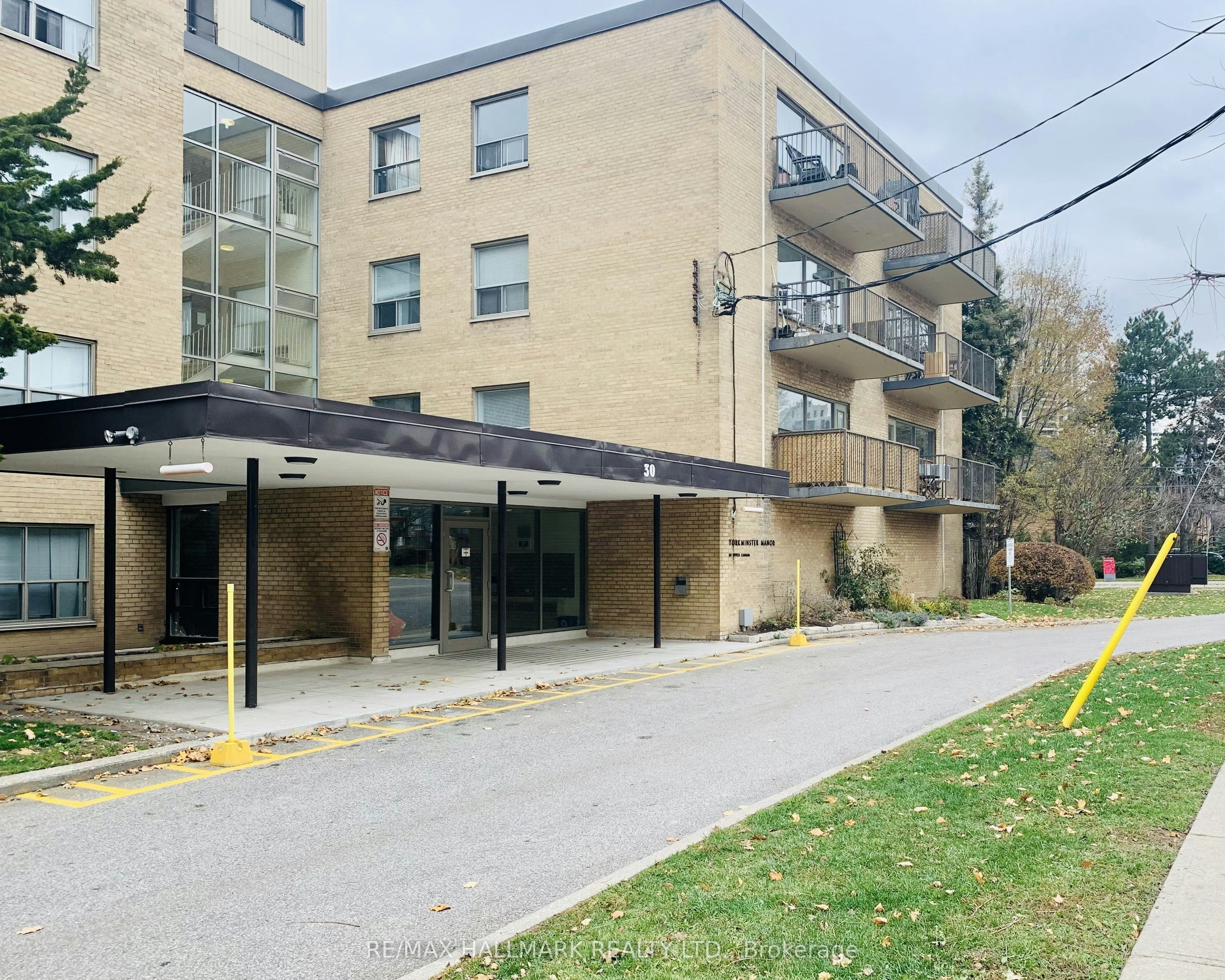 208-30 Upper Canada Drive, Toronto, ON, M2P 1S1 - 16