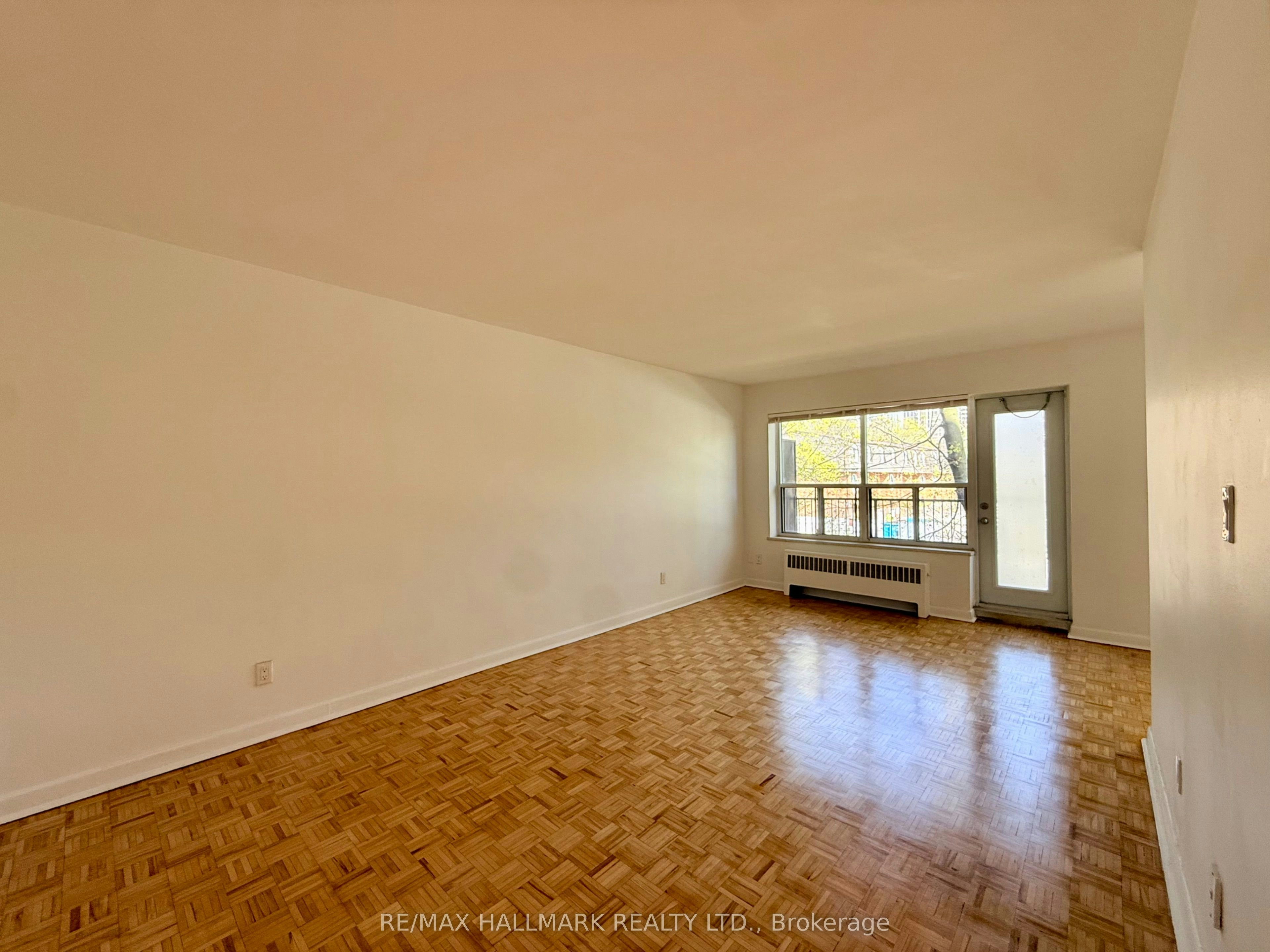 208-30 Upper Canada Drive, Toronto, ON, M2P 1S1 - 4