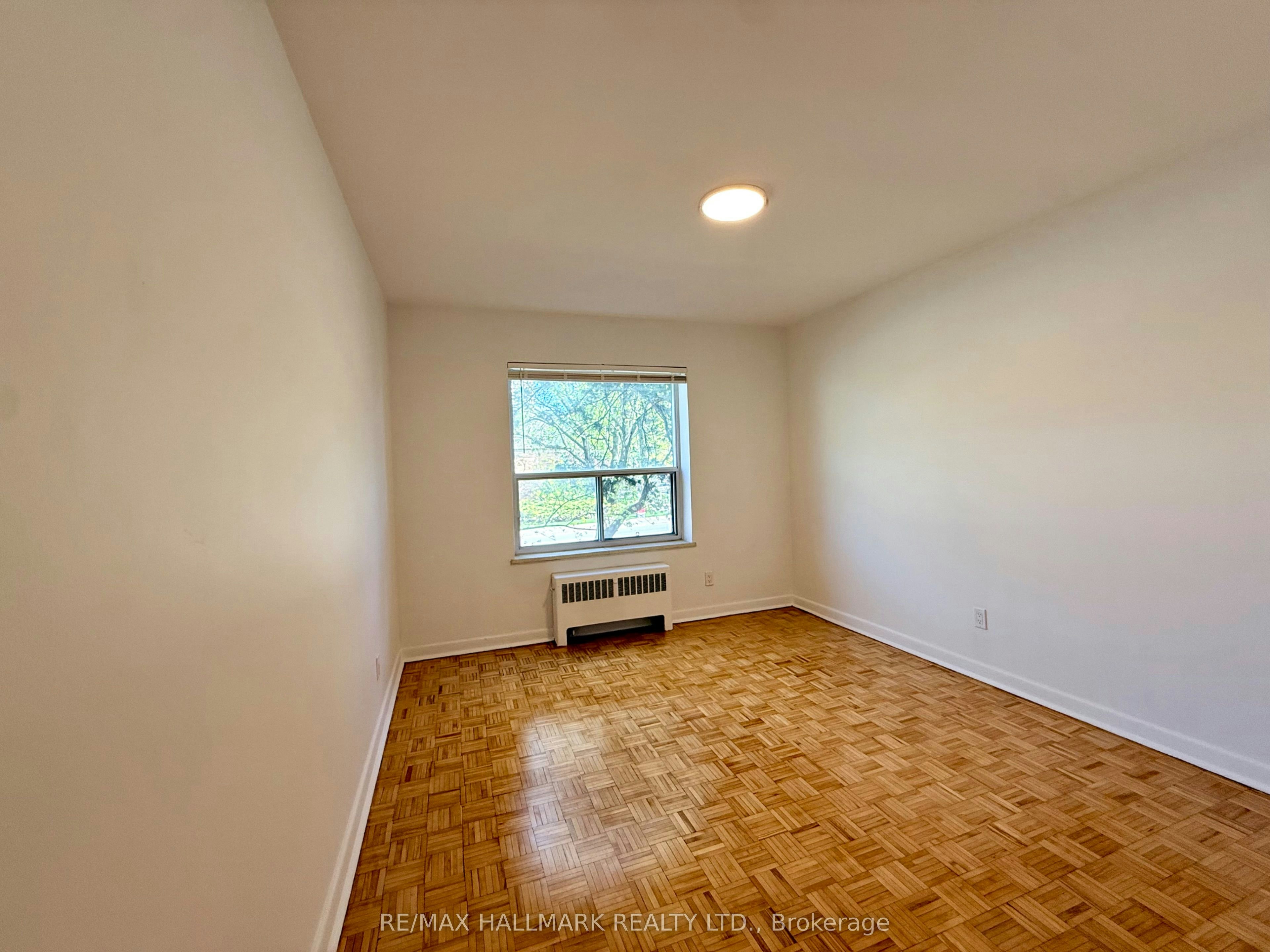 208-30 Upper Canada Drive, Toronto, ON, M2P 1S1 - 9