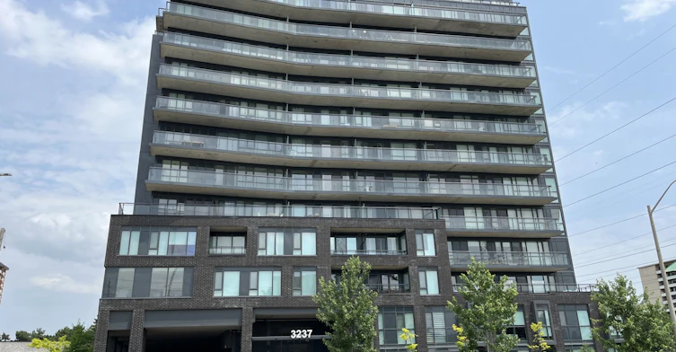 1211-3237 Bayview Avenue, Toronto, ON, M2K 0G1 - 2