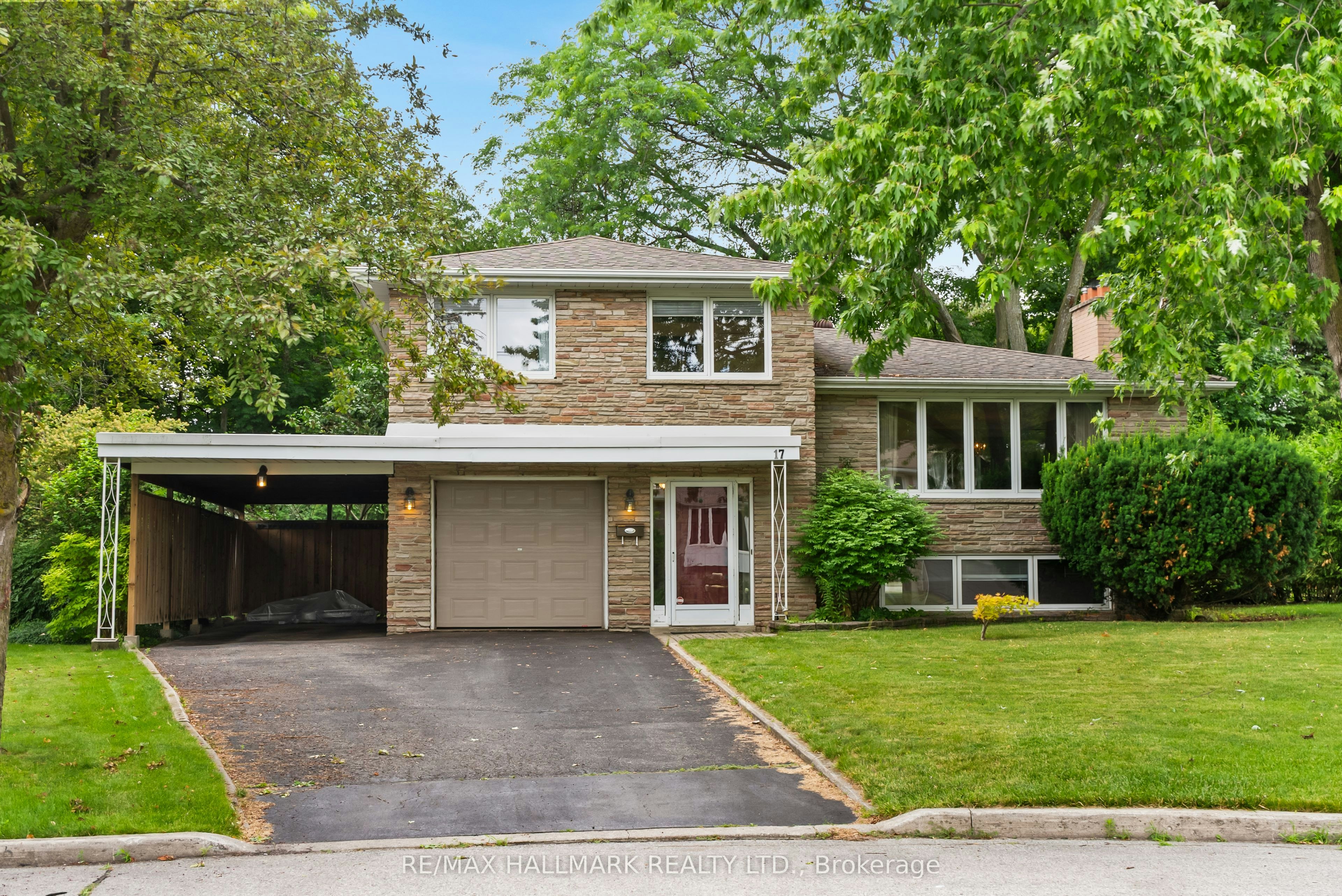 17 Greenyards Drive, Toronto, ON, M2M 2R7