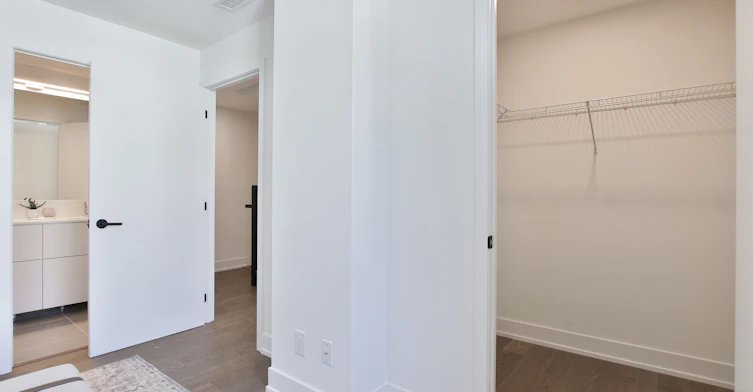 09-55 Nicholas Avenue, Toronto, ON, M5A 0M9 - 14
