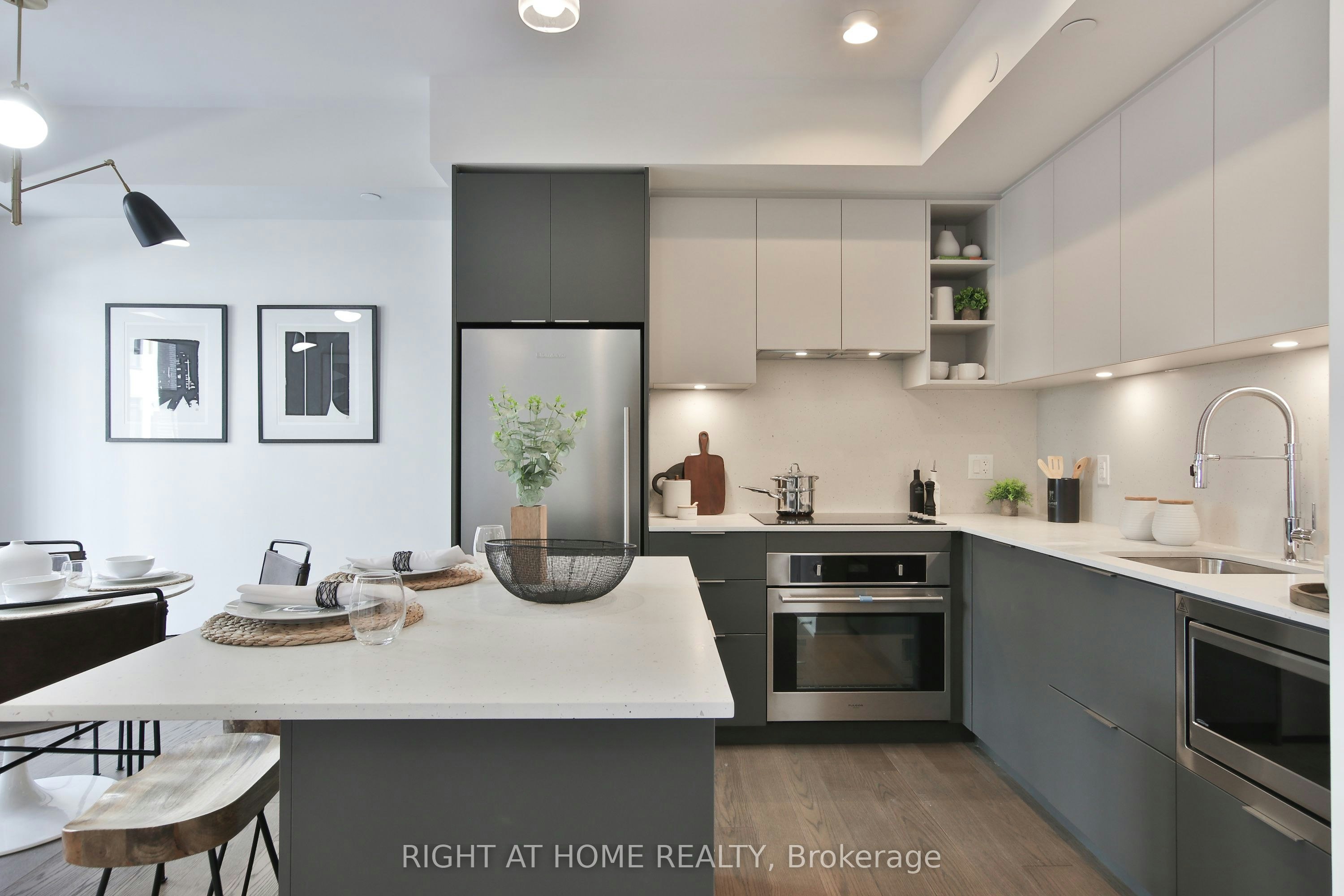 09-55 Nicholas Avenue, Toronto, ON, M5A 0M9 - 9