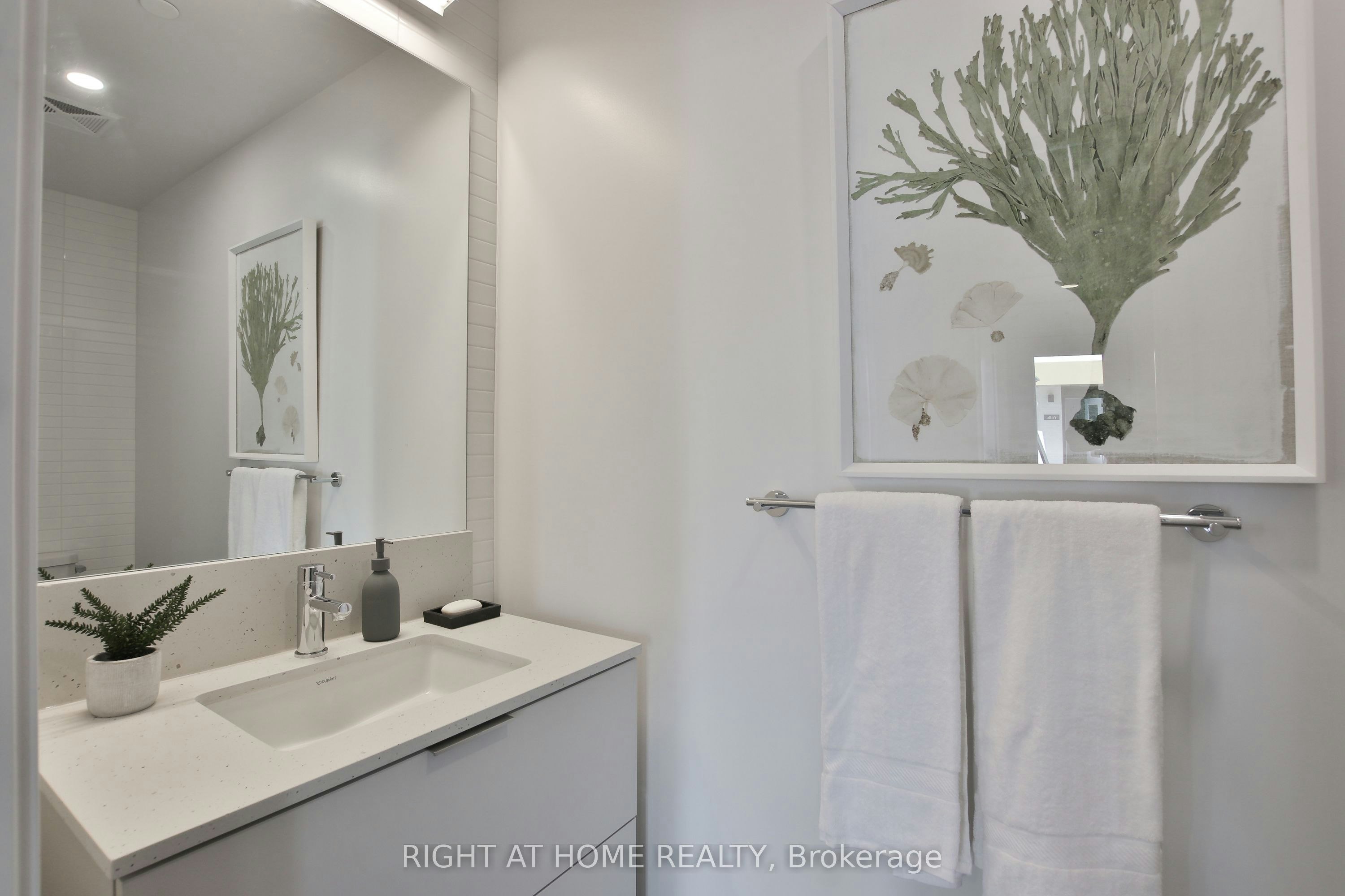 09-55 Nicholas Avenue, Toronto, ON, M5A 0M9 - 10