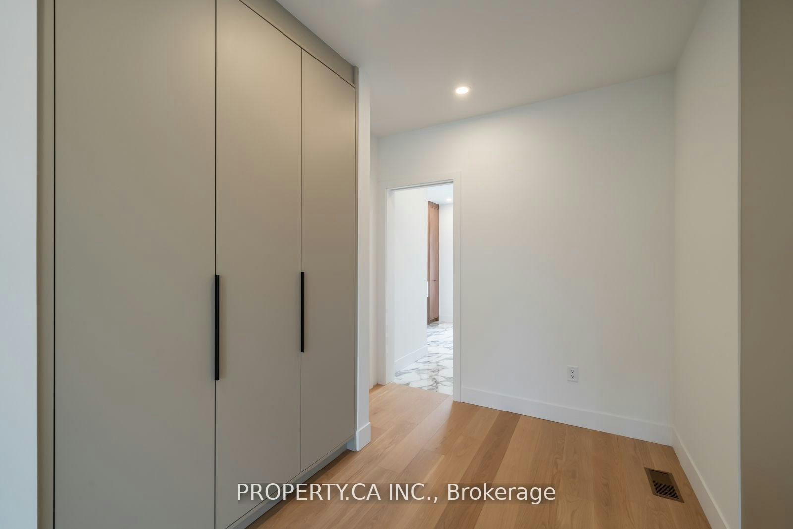 Upper-180 Dovercourt Road, Toronto, ON, M6J 3C4 - 15