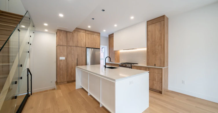 Upper-180 Dovercourt Road, Toronto, ON, M6J 3C4 - 6