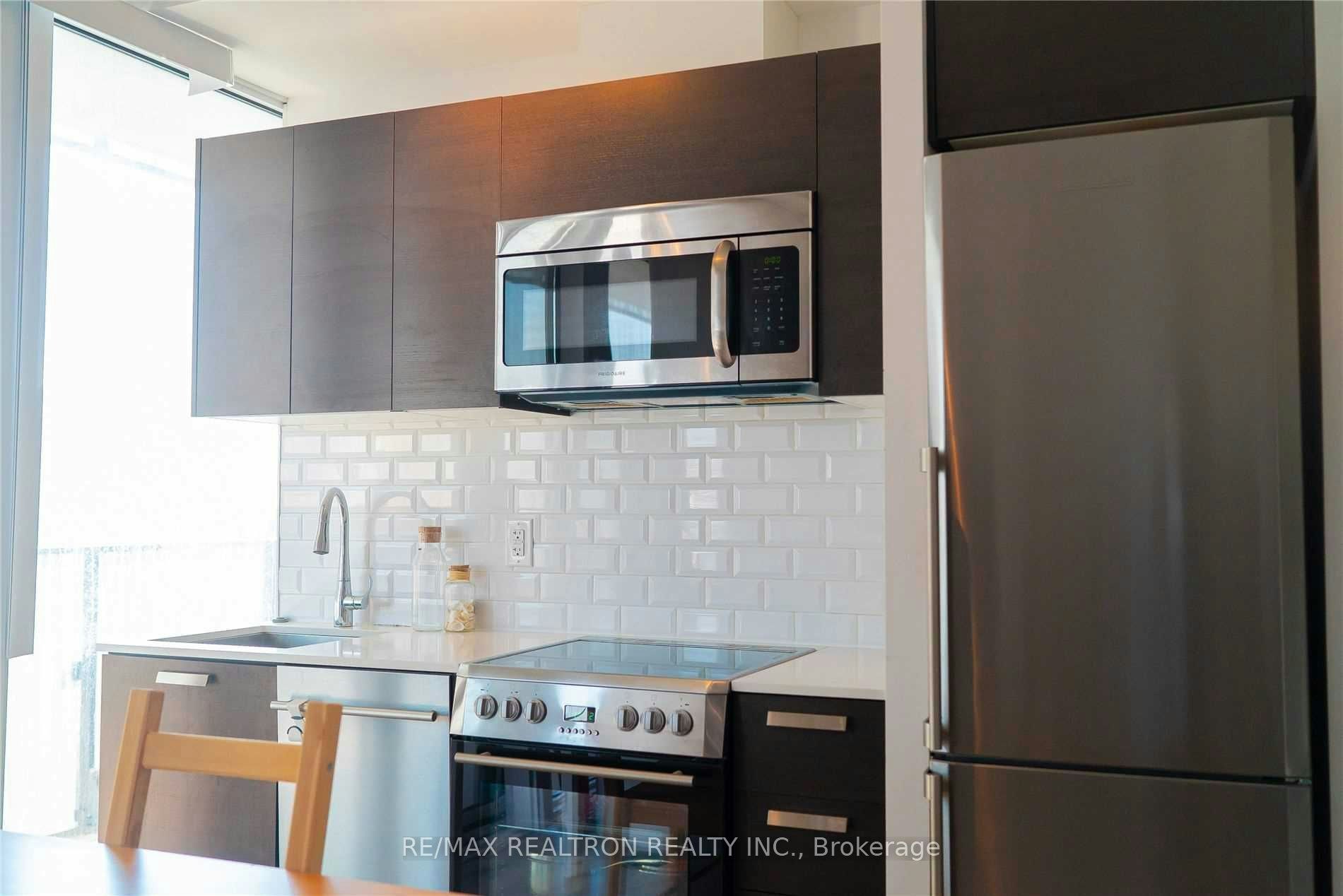 2101-42 Charles Street E, Toronto, ON, M4Y 1T1 - 3