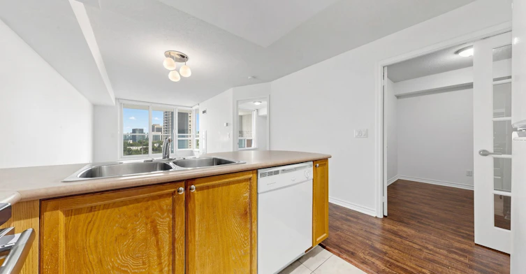 905-17 Barberry Place, Toronto, ON, M2K 3E2 - 10