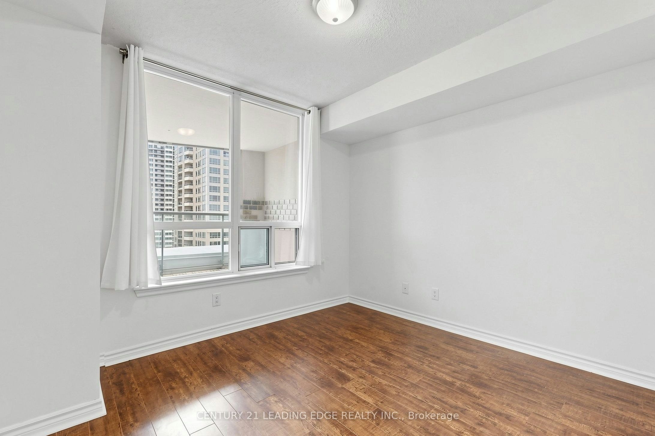 905-17 Barberry Place, Toronto, ON, M2K 3E2 - 11