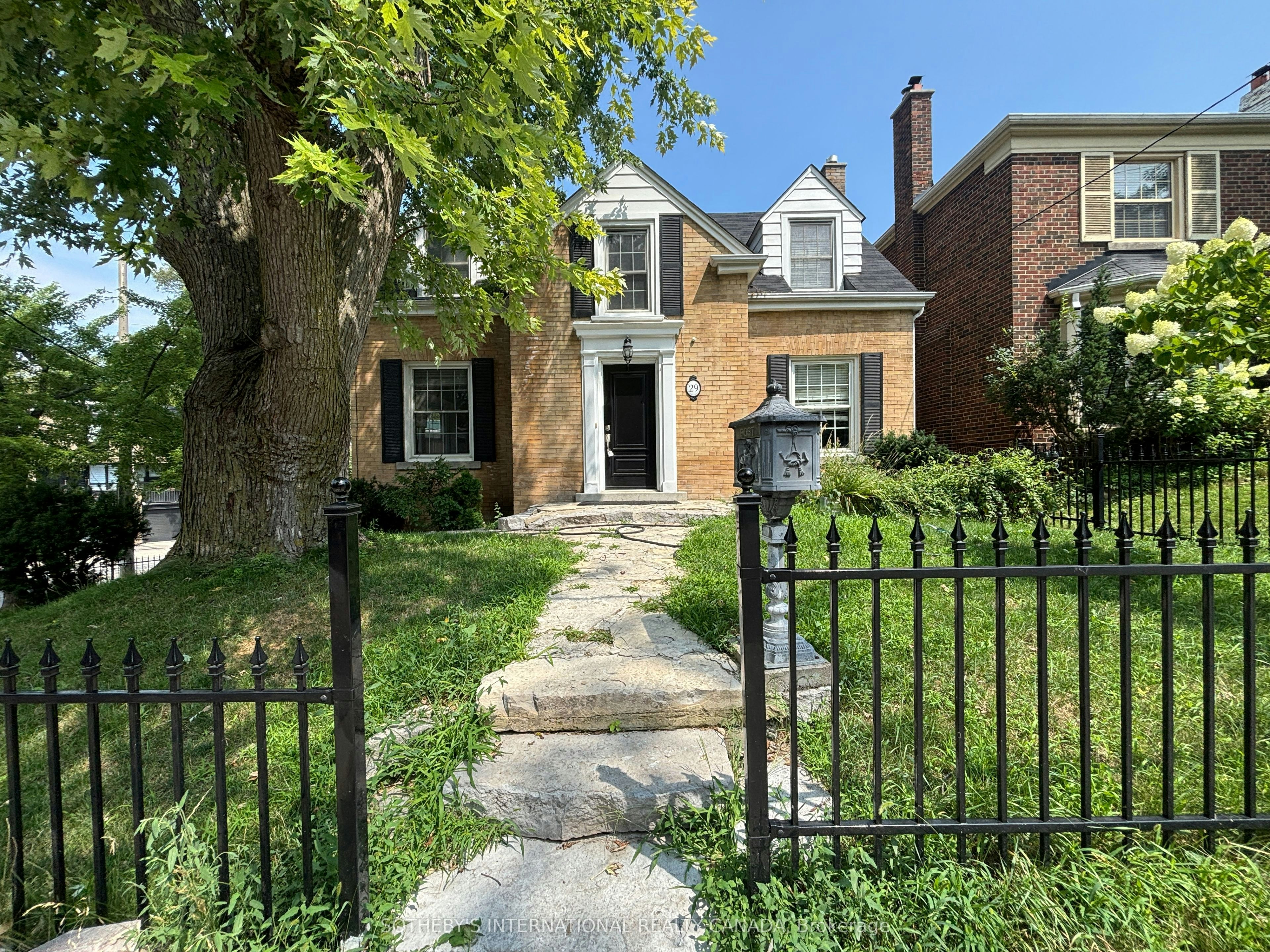 29 Highbourne Avenue, Toronto, ON, M5P 2J1