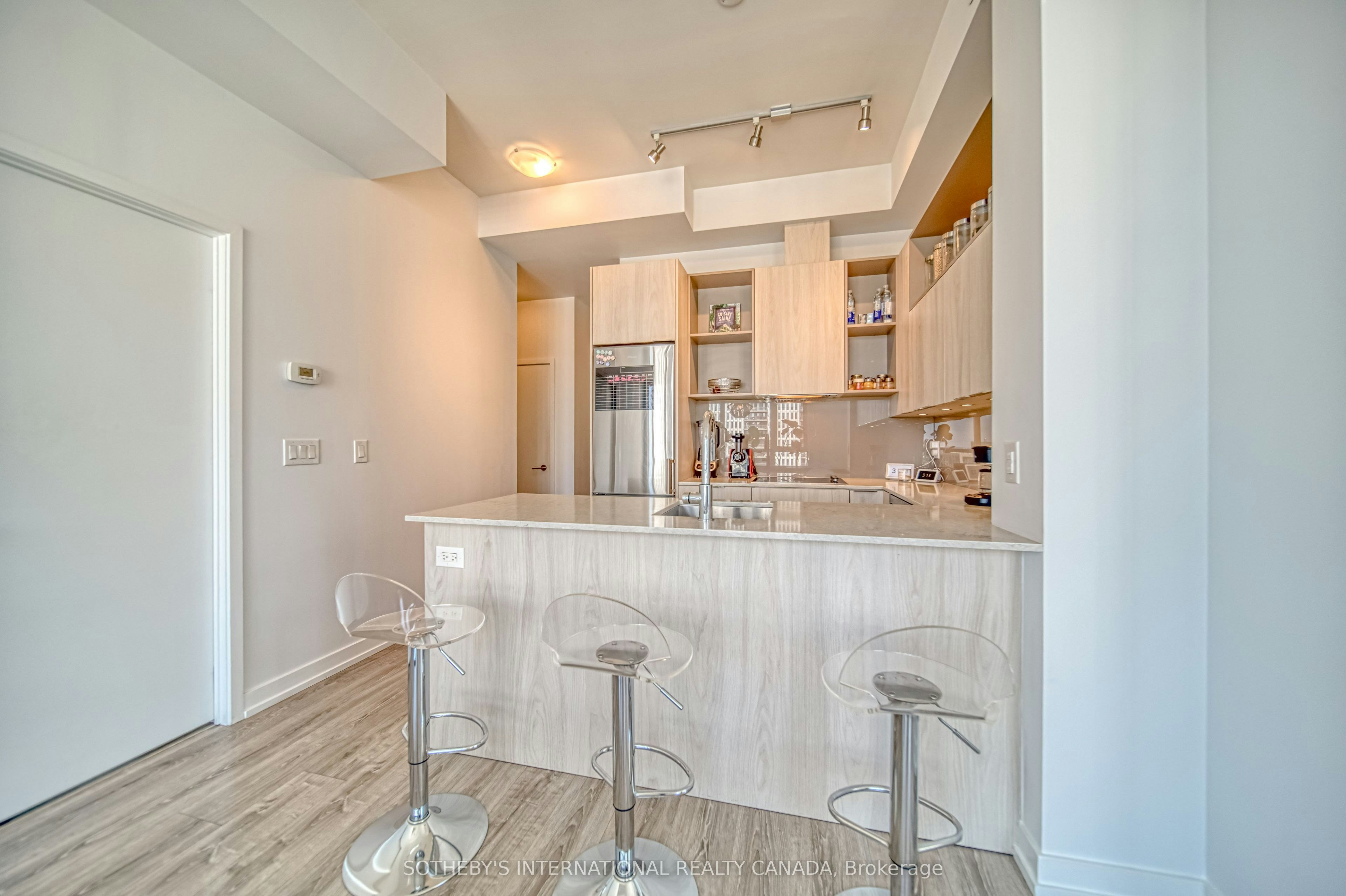 PH08-200 Sackville Street, Toronto, ON, M5A 0C4 - 8