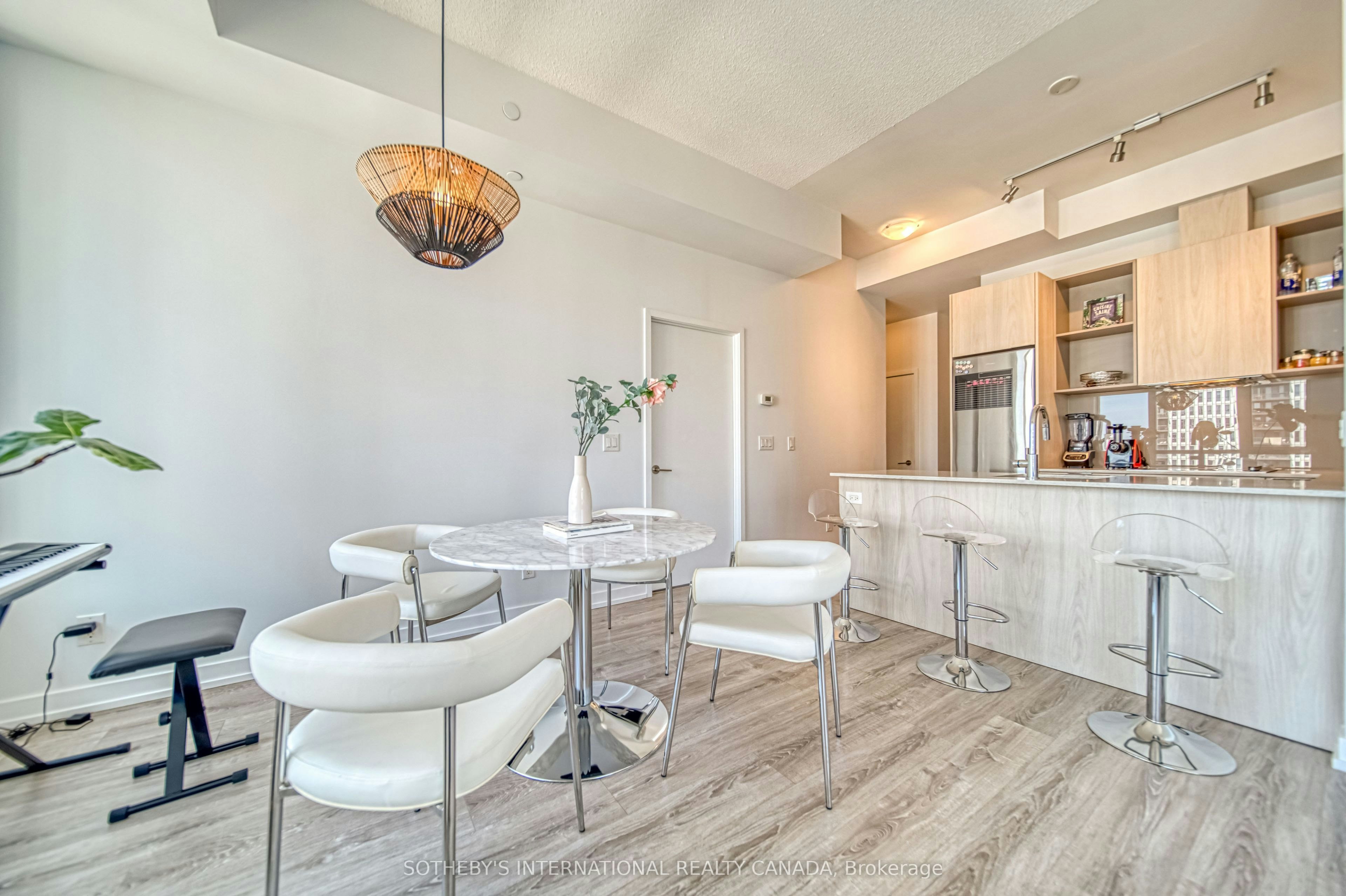 PH08-200 Sackville Street, Toronto, ON, M5A 0C4 - 11