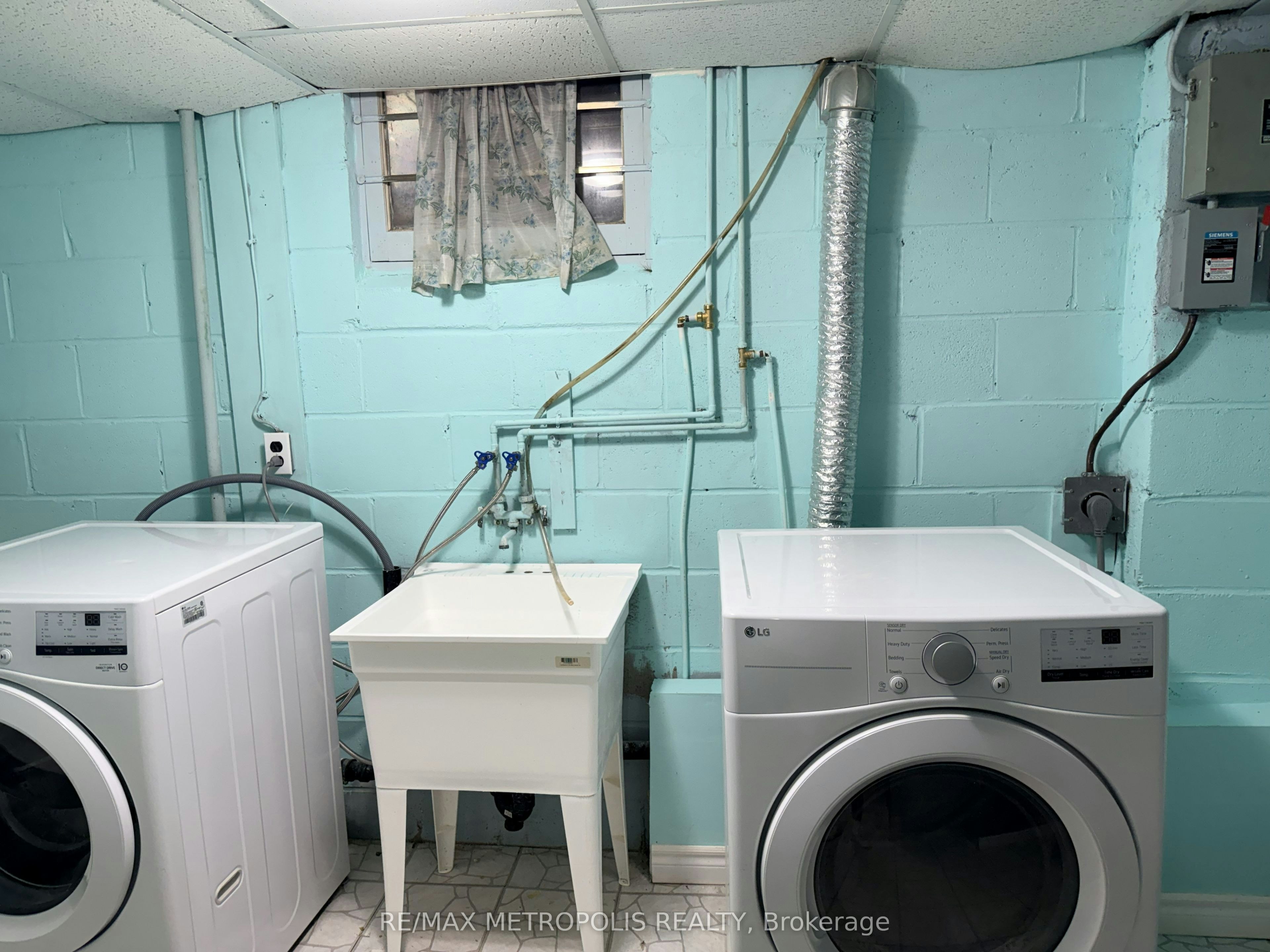 Bsmt-359 Patricia Avenue, Toronto, ON, M2R 2M8 - 5