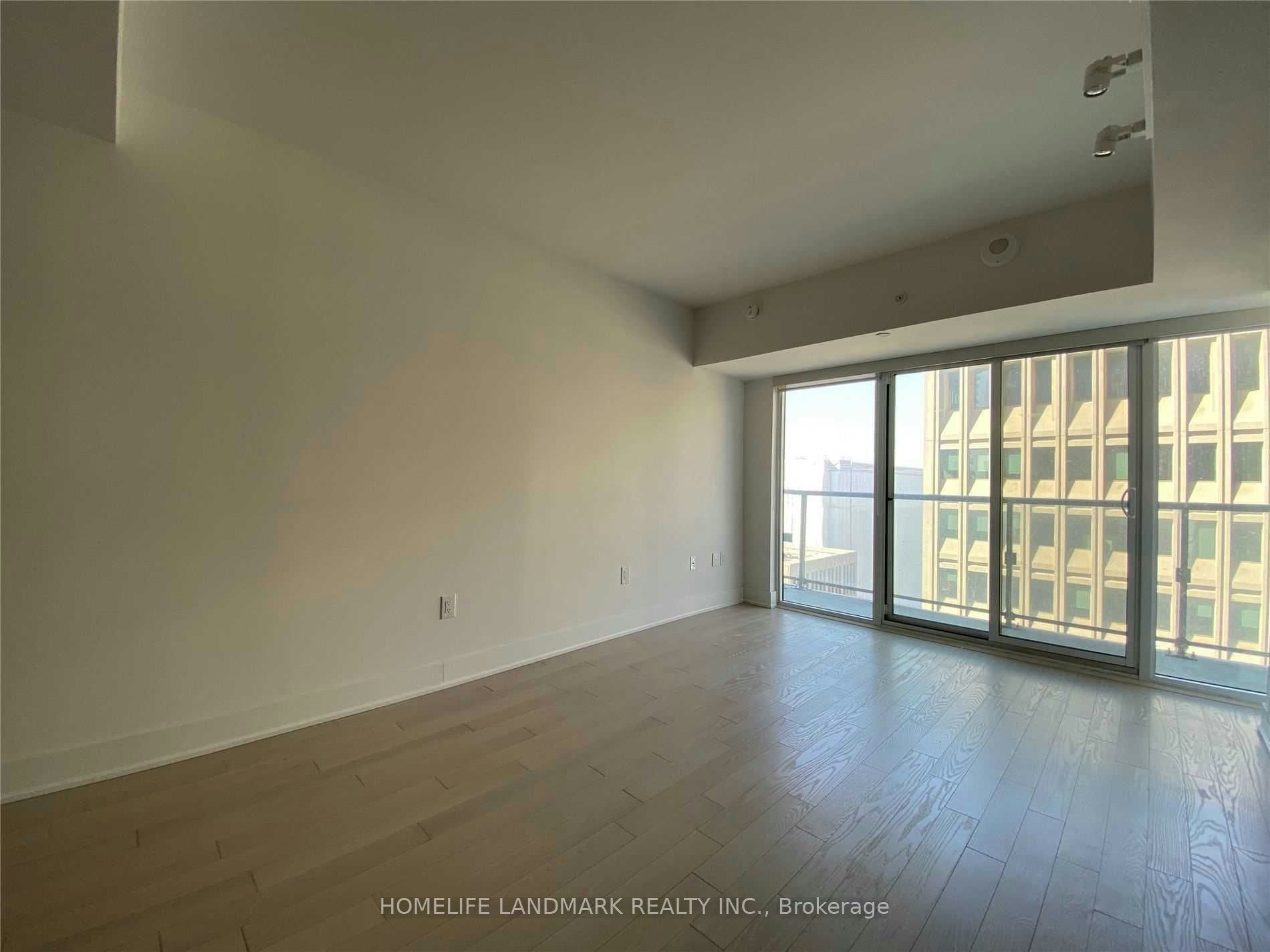 1908-955 Bay Street, Toronto, ON, M5S 2A2 - 2