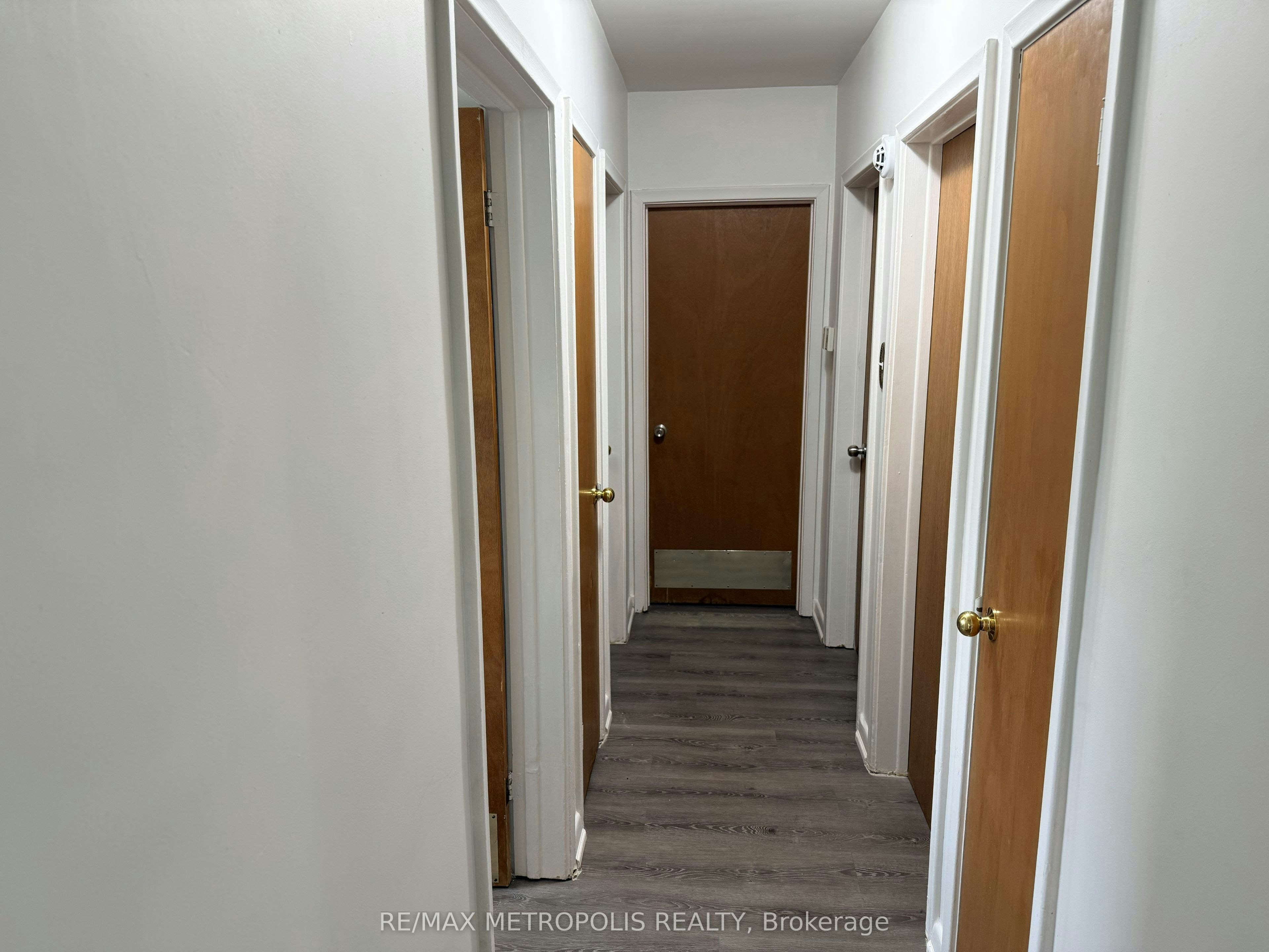 Main-359 Patricia Avenue, Toronto, ON, M2R 2M8 - 4