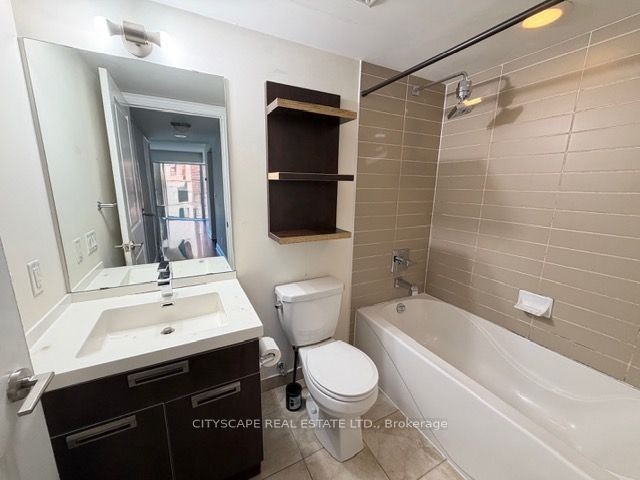 912-28 Ted Rogers Way, Toronto, ON, M4Y 2J4 - 7
