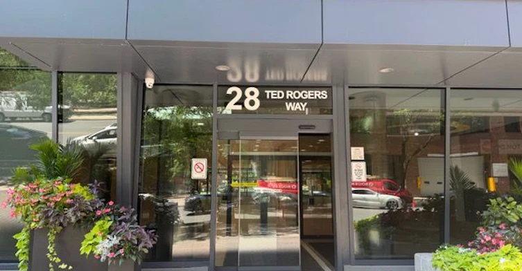 912-28 Ted Rogers Way, Toronto, ON, M4Y 2J4 - 2