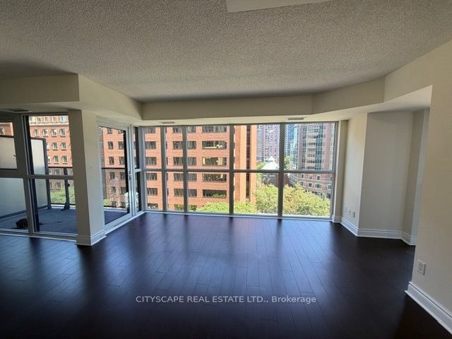 912-28 Ted Rogers Way, Toronto, ON, M4Y 2J4 - 9