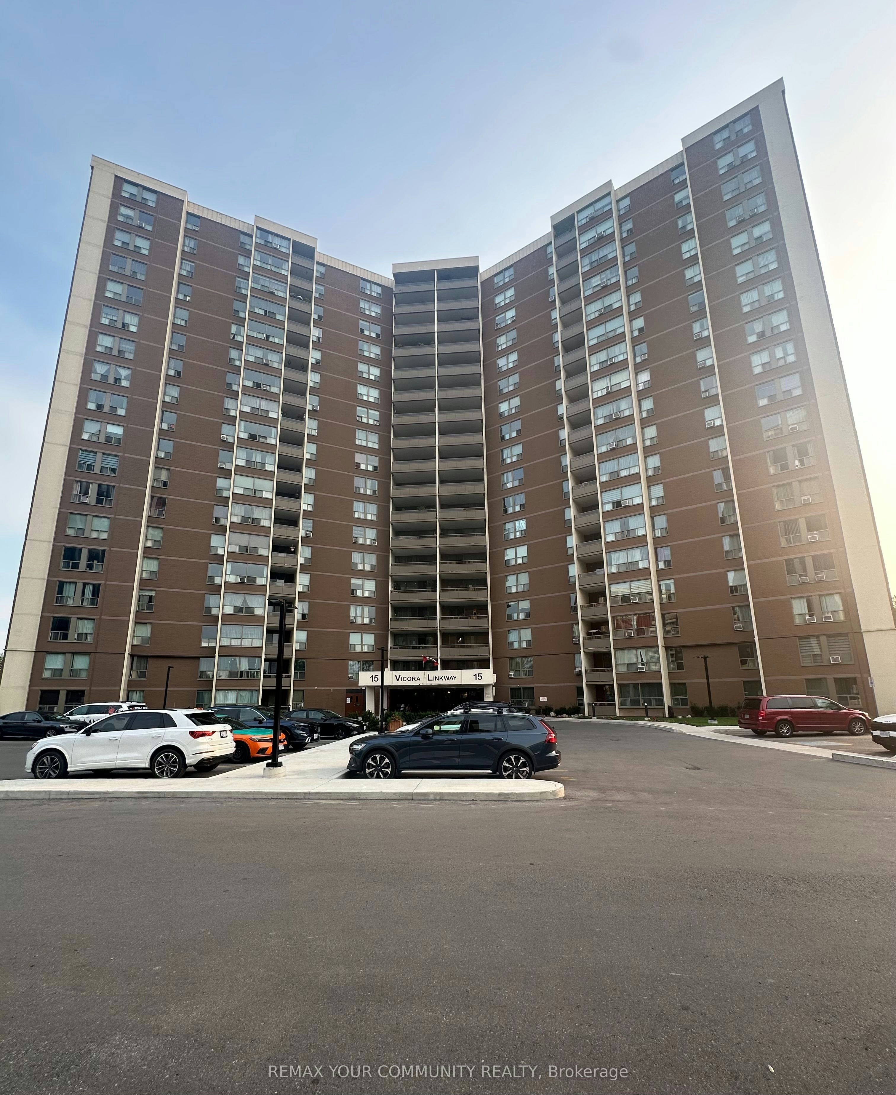 1711-15 Vicora Linkway N/A, Toronto, ON, M3C 1A9