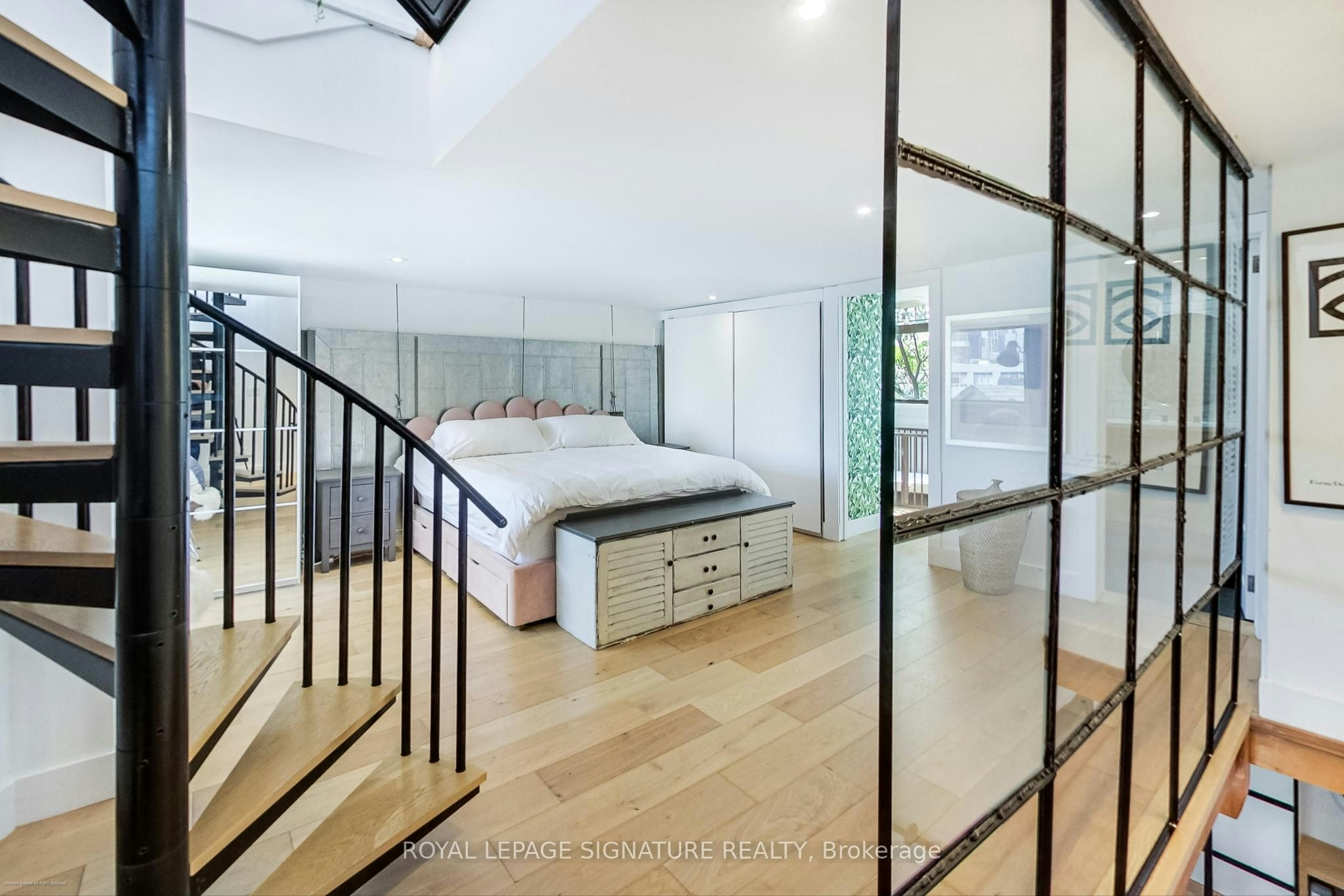 Upper-6 Littlehayes Lane, Toronto, ON, M5T 1L8 - 16